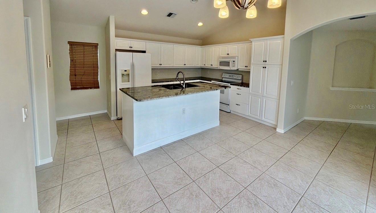 229 Venice Palms Blvd Property Photo 2