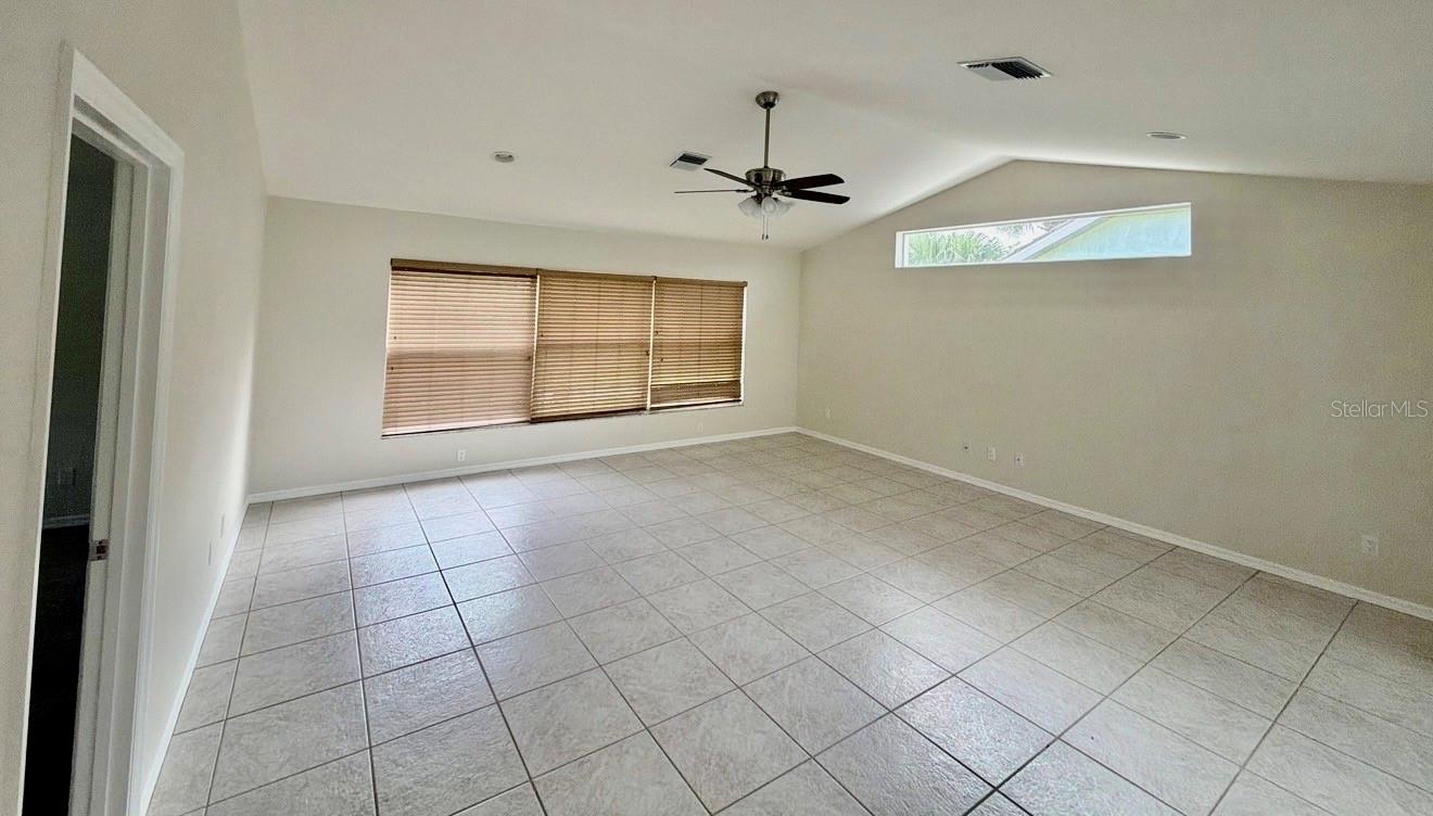 229 Venice Palms Blvd Property Photo 6