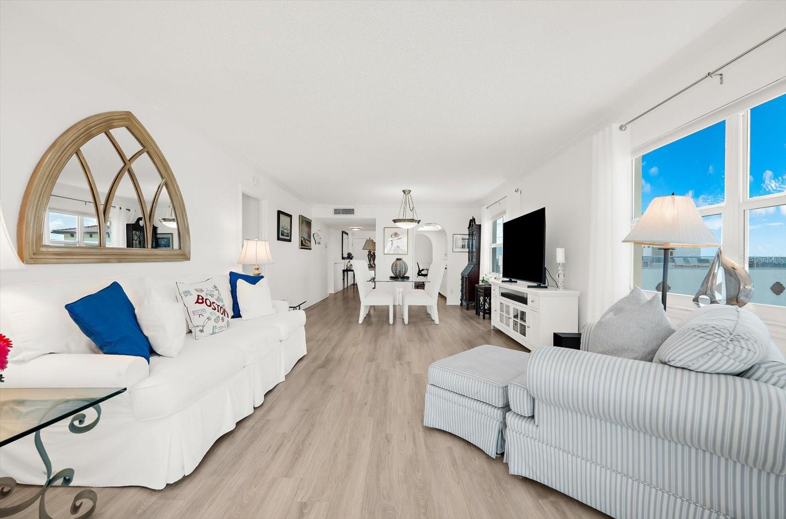255 The Esplanade N #701 Property Photo 30