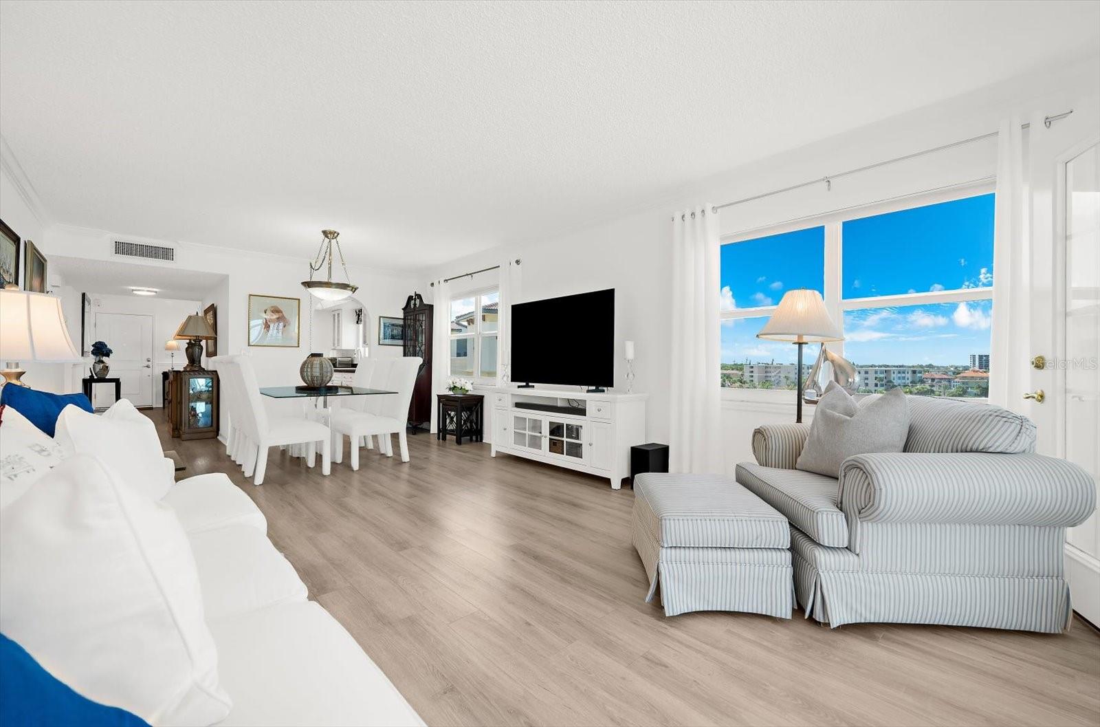 255 The Esplanade N #701 Property Photo 31
