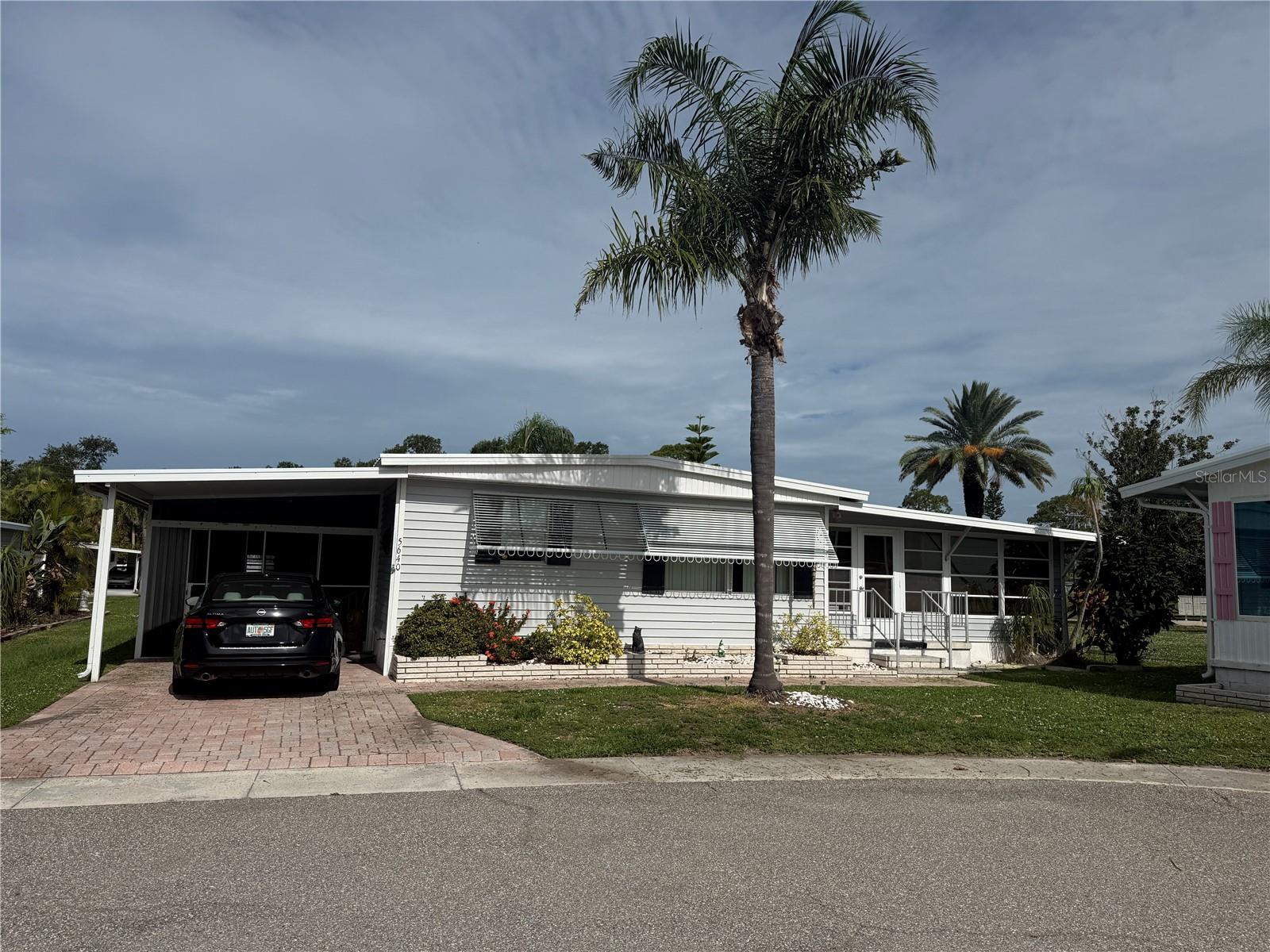 5640 Forsythia Rd Property Photo 1