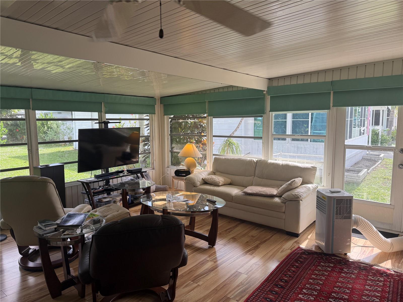 5640 Forsythia Rd Property Photo 5