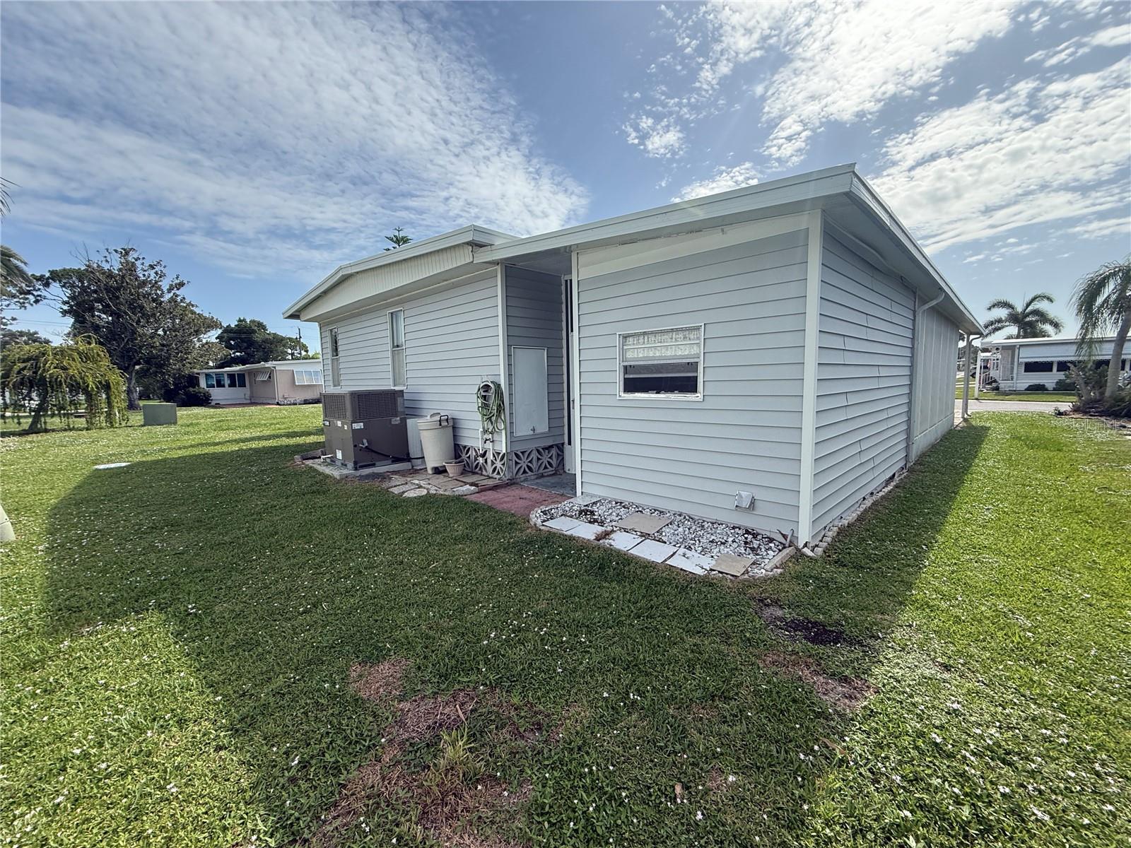 5640 Forsythia Rd Property Photo 12