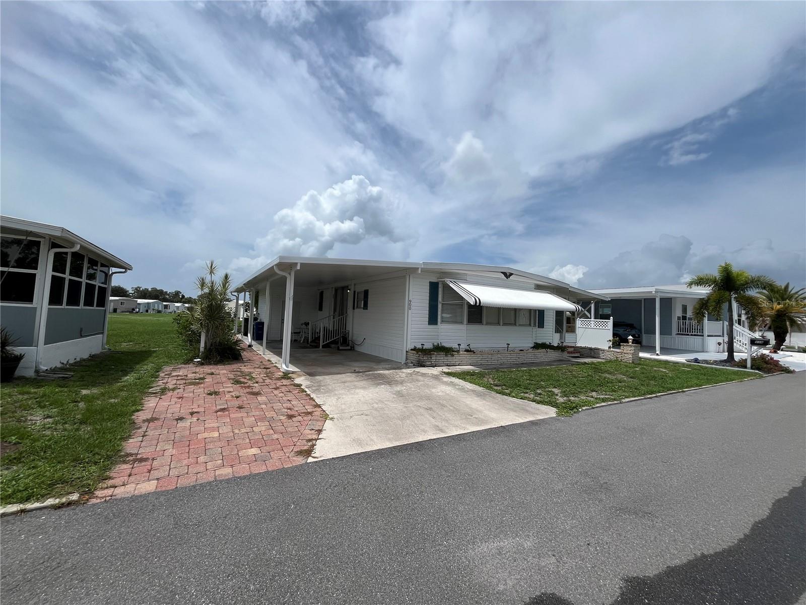 900 JOLANDA CIR Property Photo 1