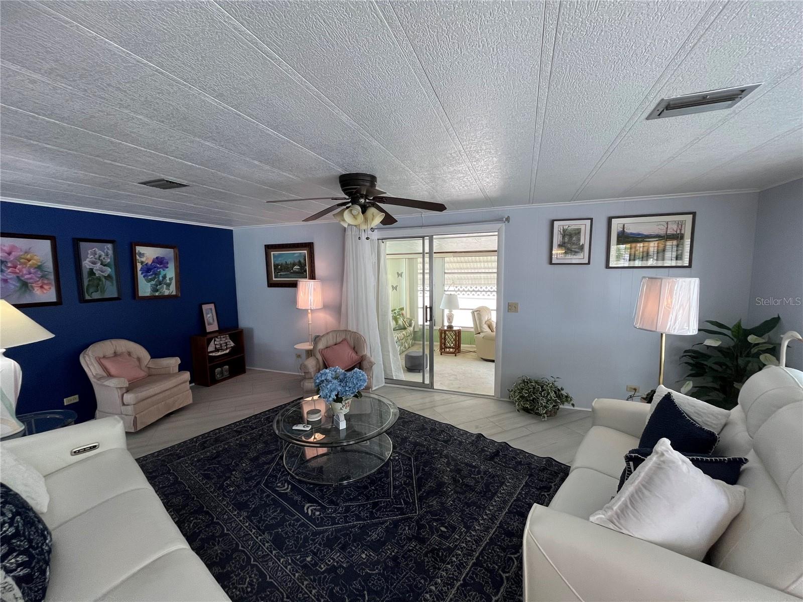 900 Jolanda Cir Property Photo 14