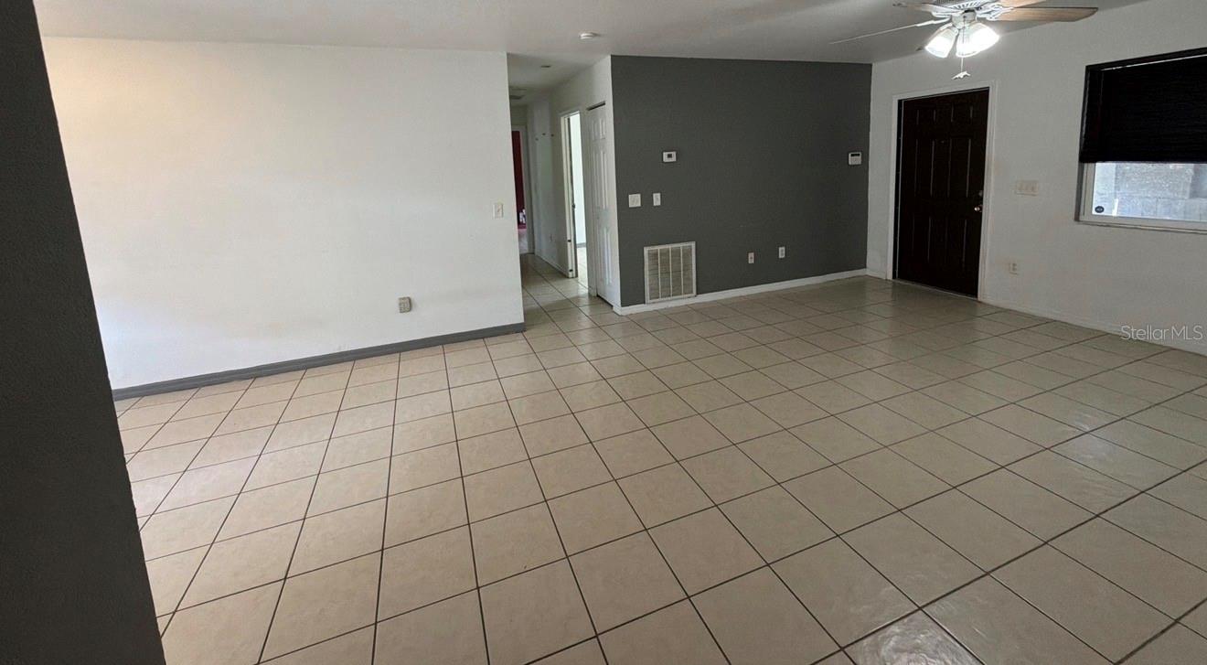 2249 Woodmere Rd Property Photo 9