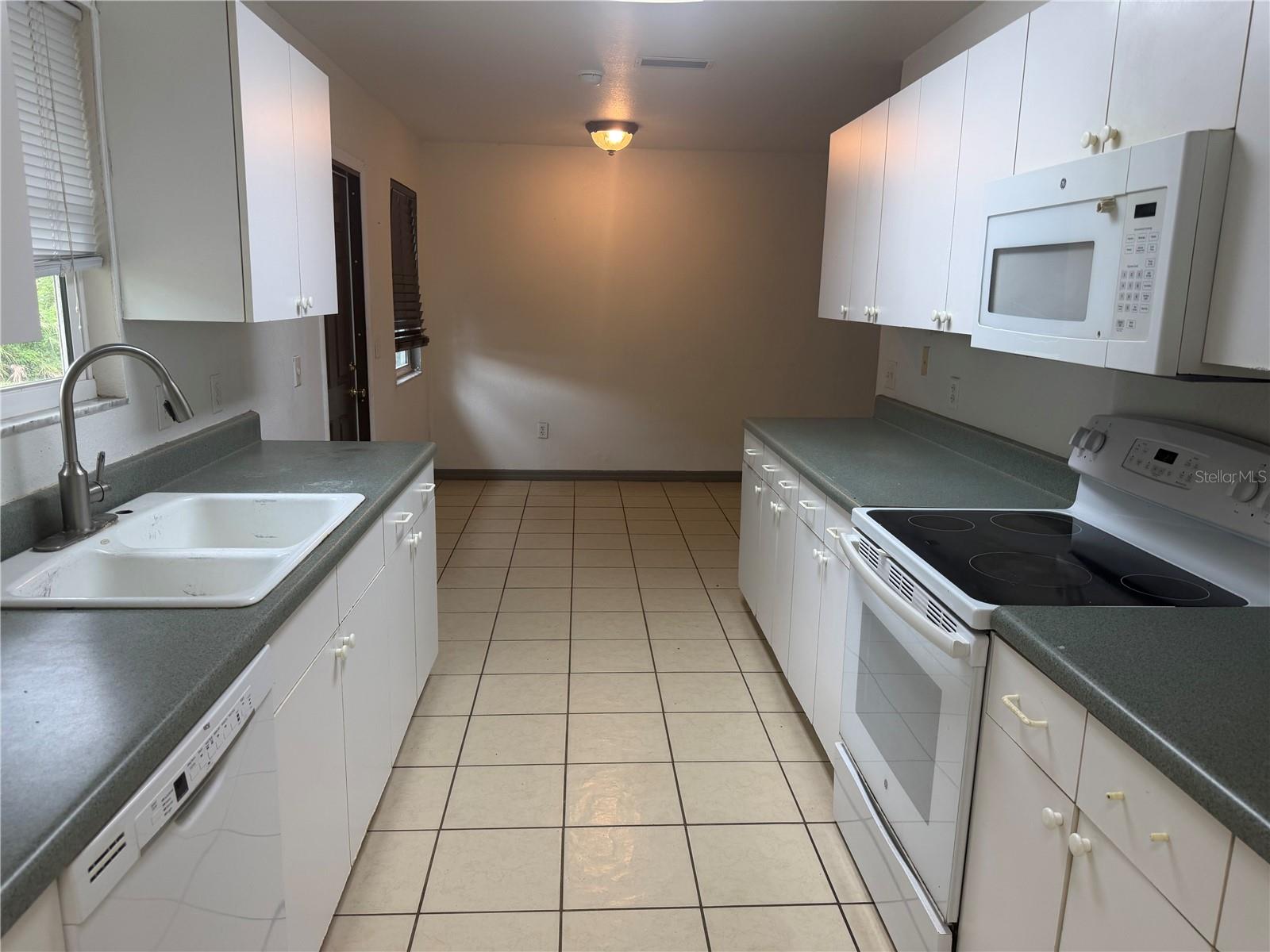 2249 Woodmere Rd Property Photo 20