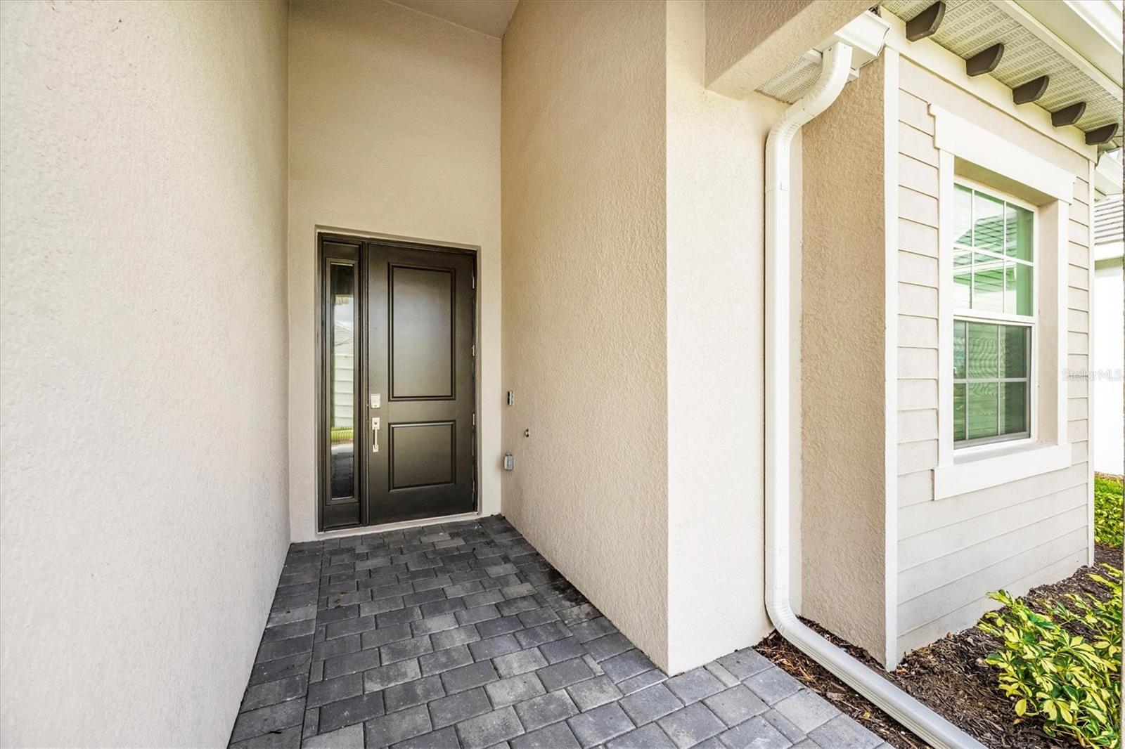 17617 Santorini Ct Property Photo 2