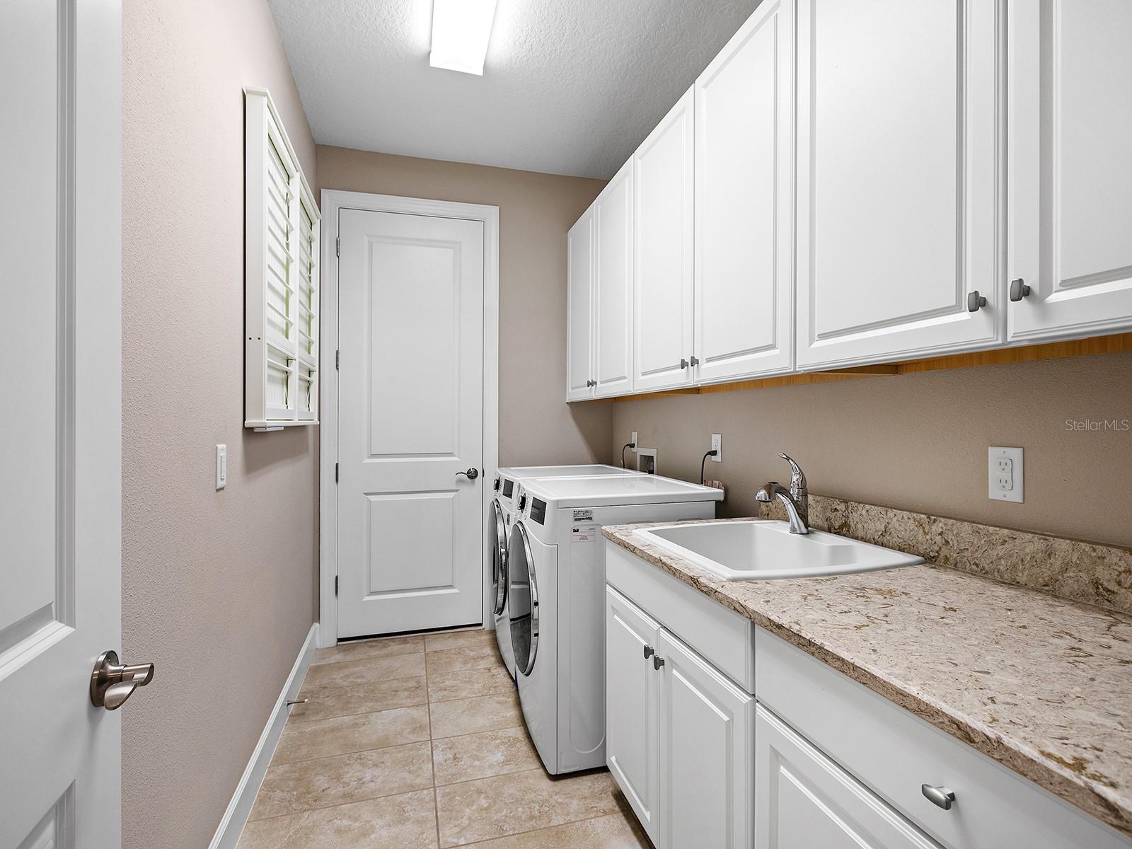 5365 Salcano St Property Photo 24
