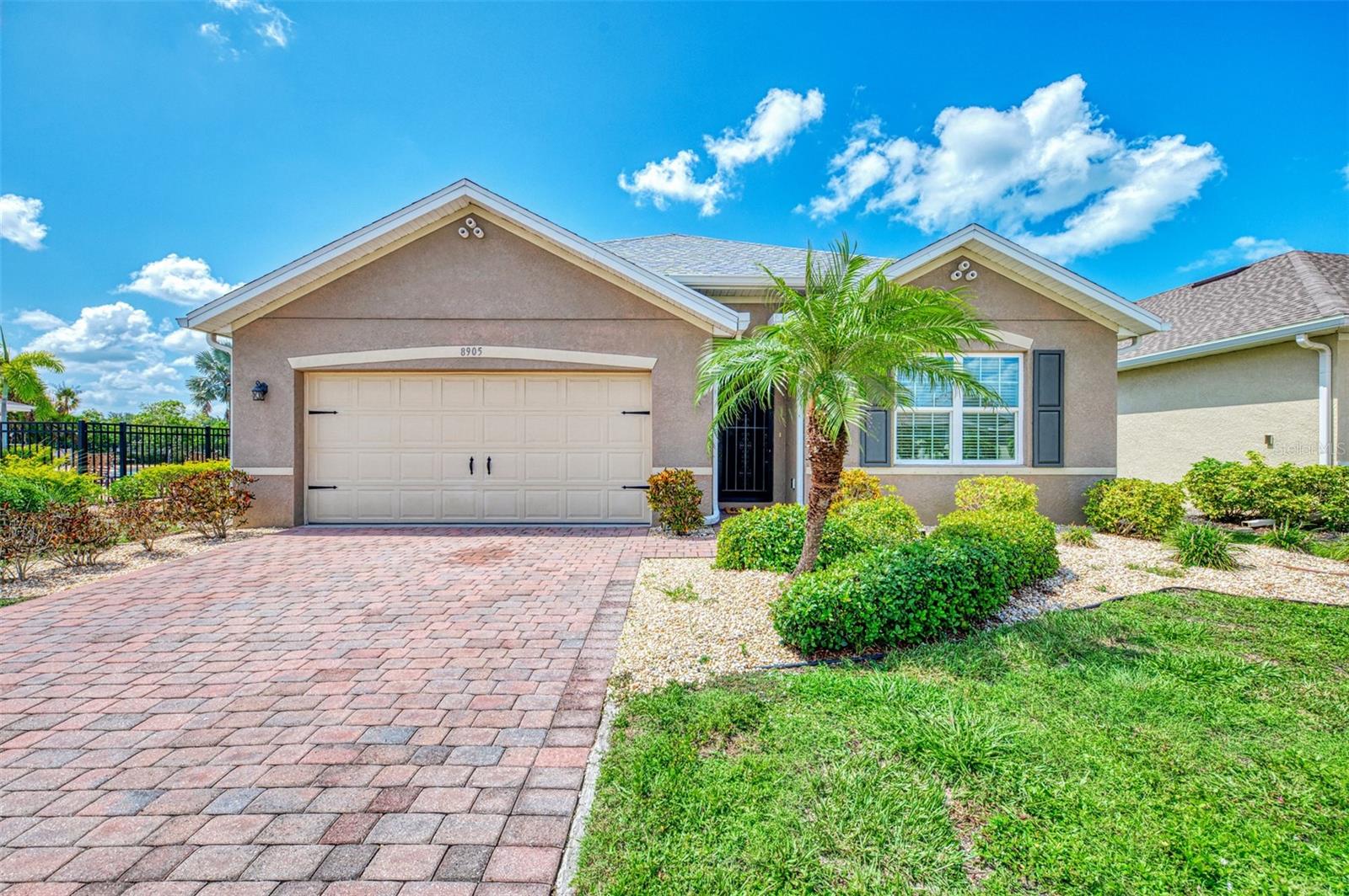 8905 EXCELSIOR LOOP
