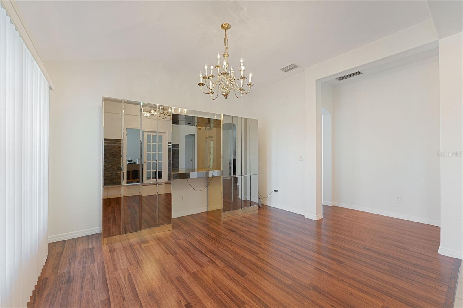 N6145135 Property Photo 10