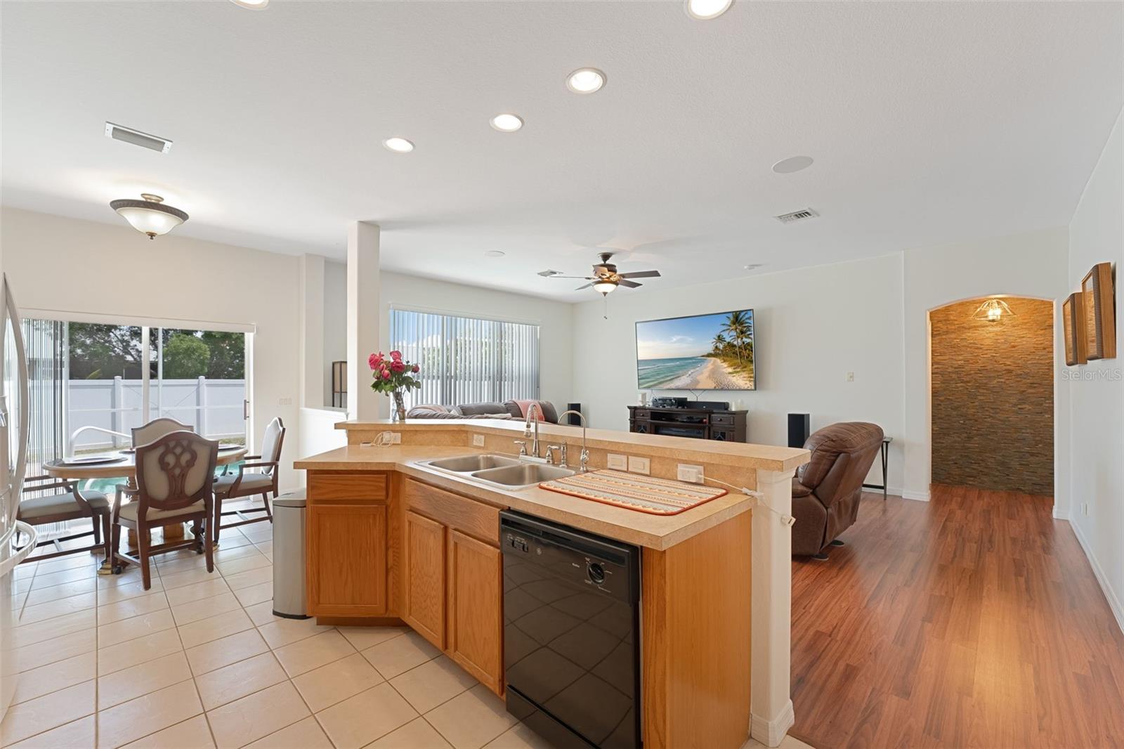 N6145135 Property Photo 14