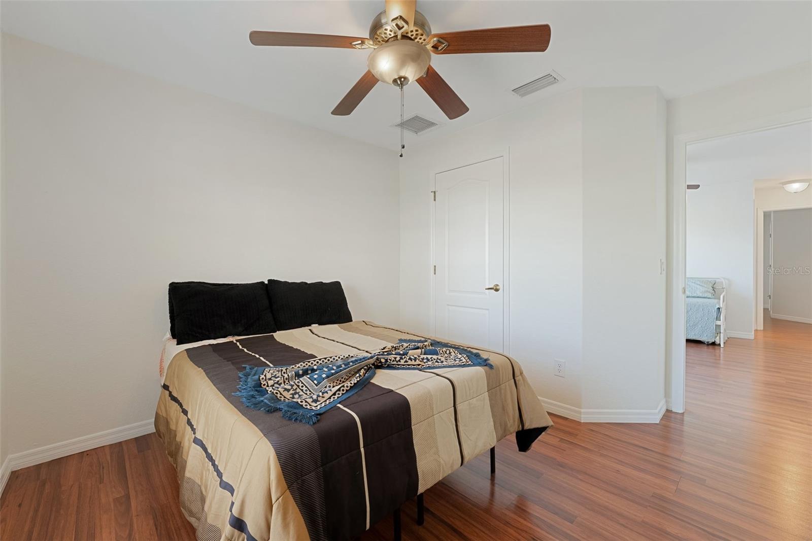 N6145135 Property Photo 26
