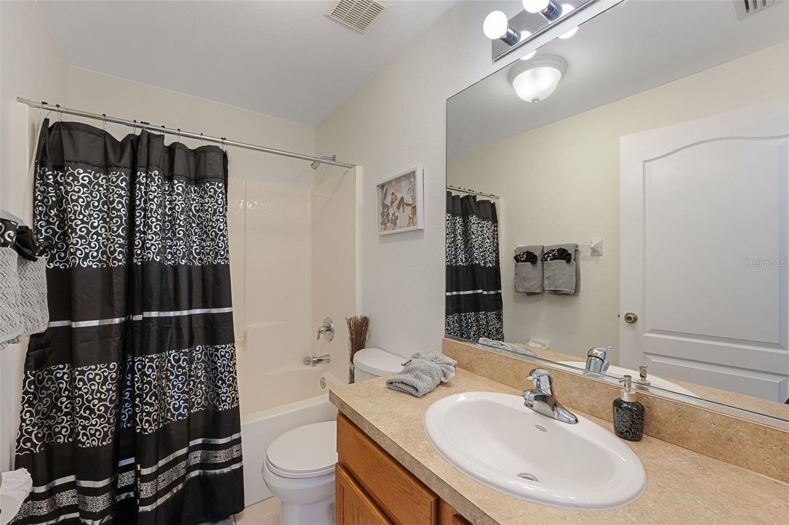 N6145135 Property Photo 28