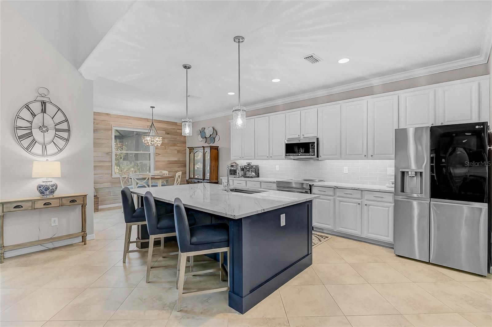 20275 Granlago Dr Property Photo 4