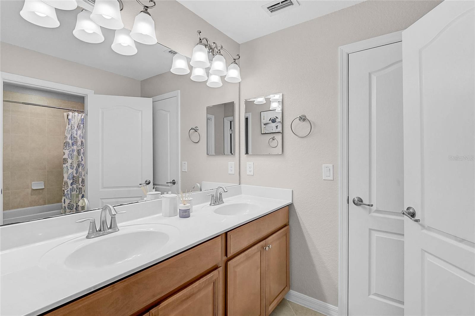 20275 Granlago Dr Property Photo 29