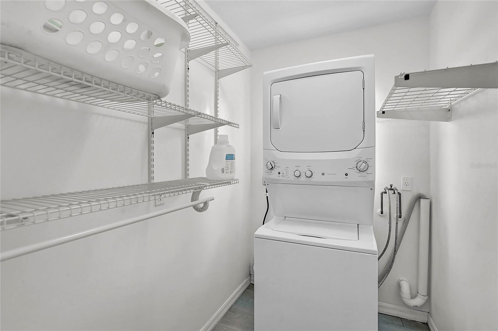 879 Nantucket Rd Property Photo 16
