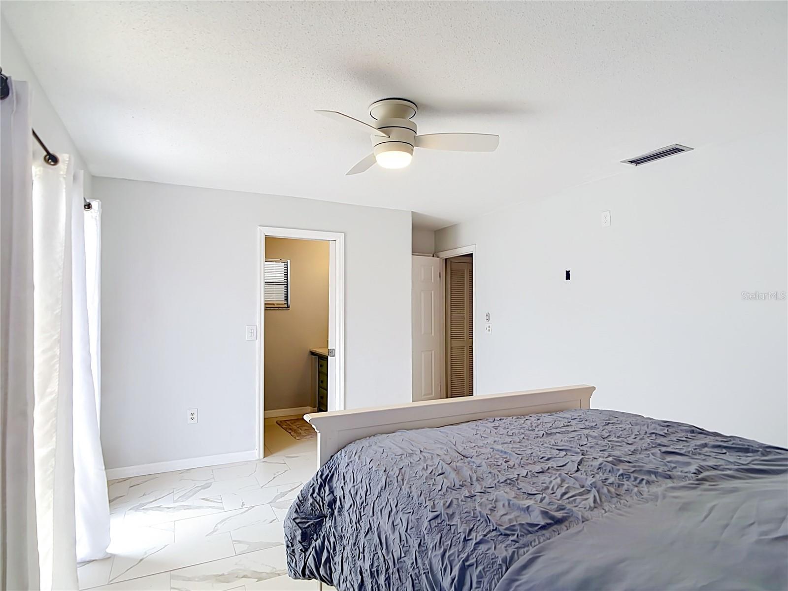 1716 Lakeside Dr #1714b Property Photo 15