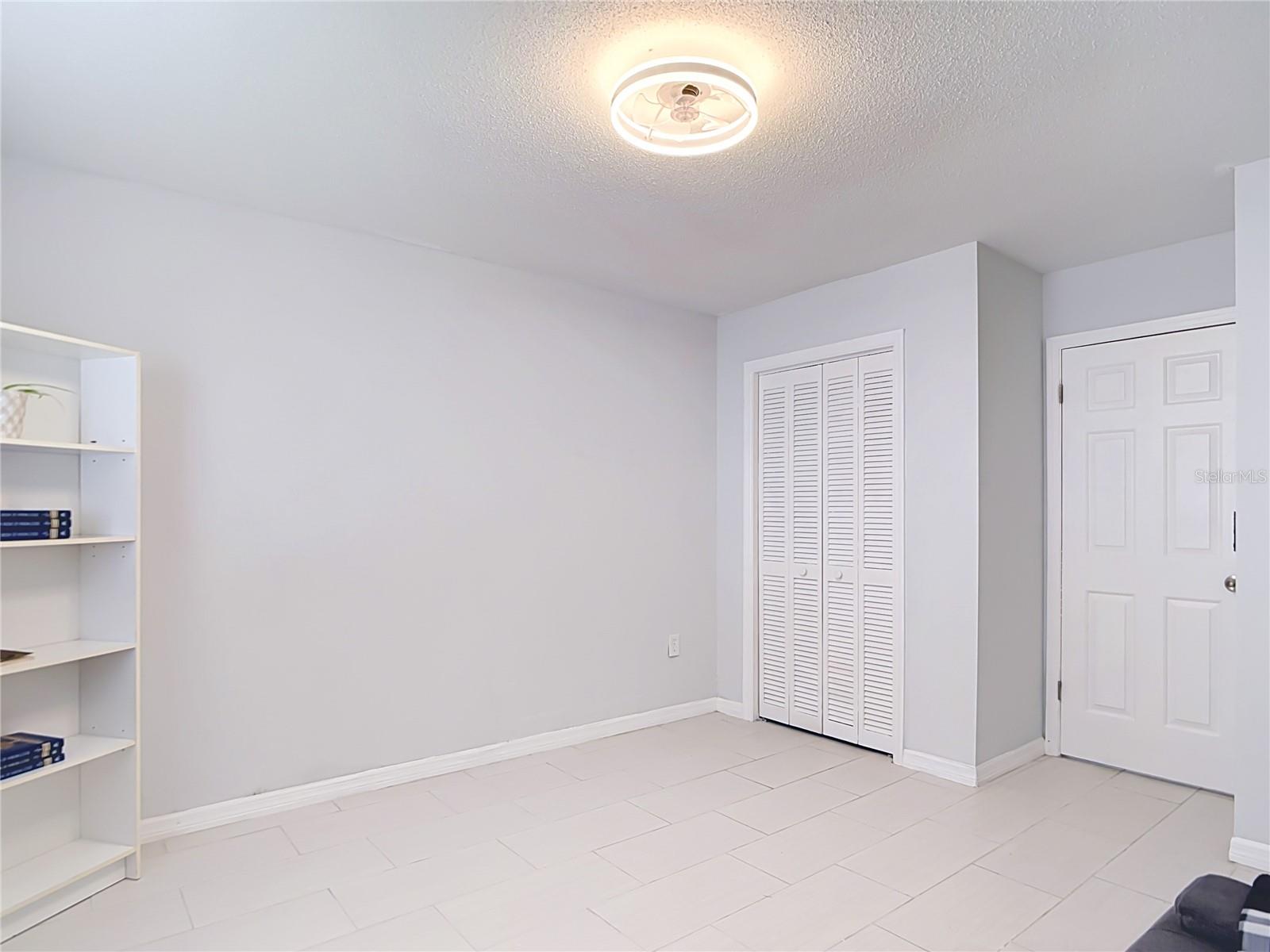 1716 Lakeside Dr #1714b Property Photo 23