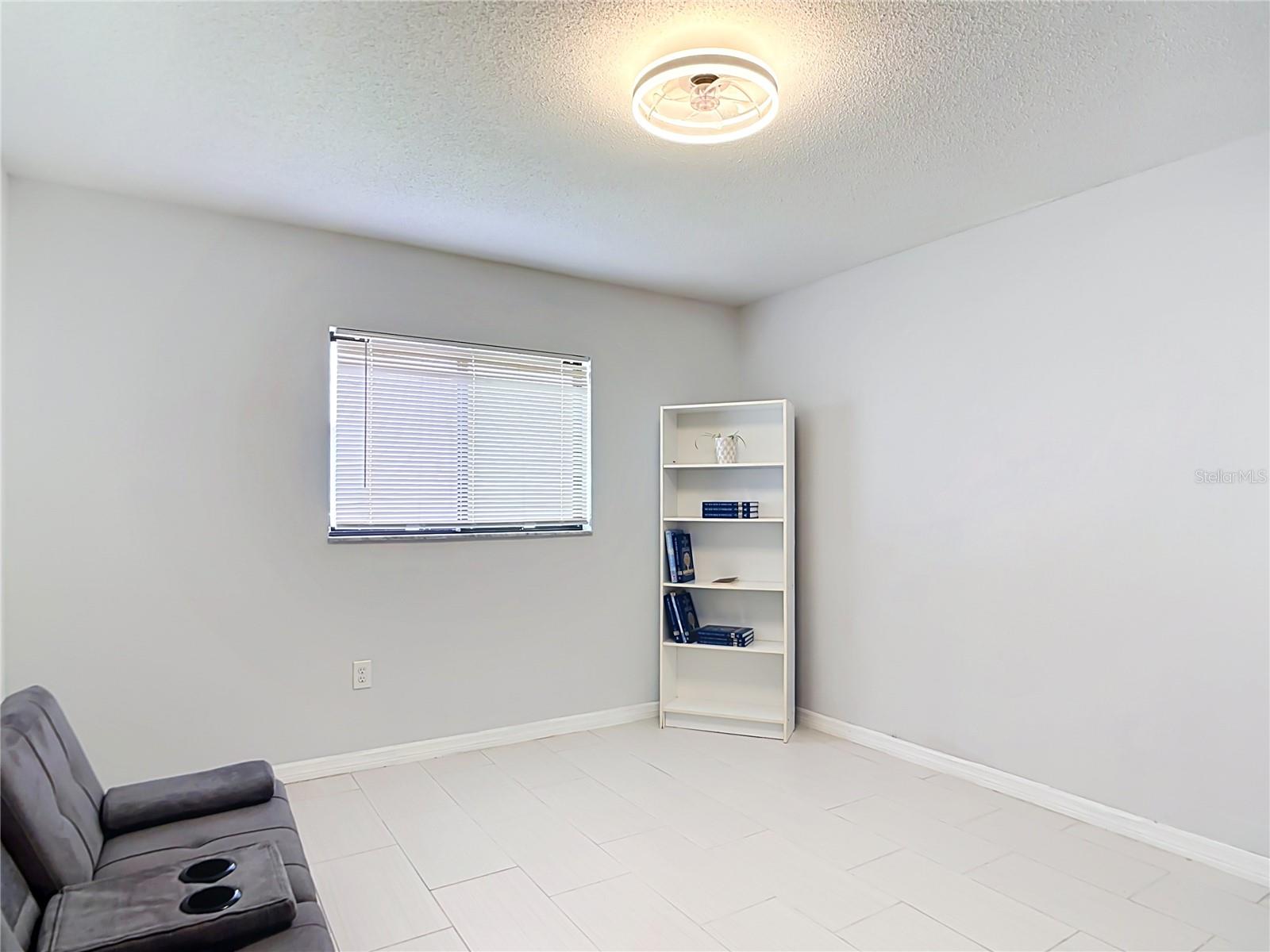 1716 Lakeside Dr #1714b Property Photo 24