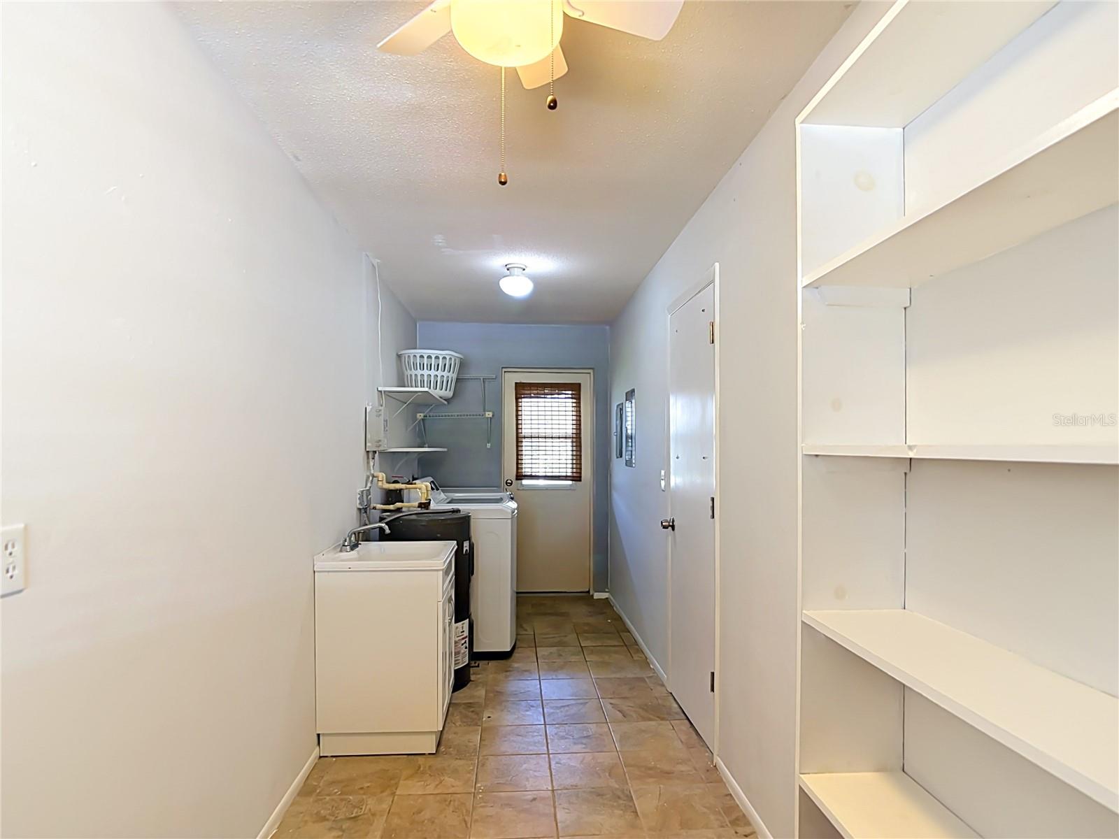 1716 Lakeside Dr #1714b Property Photo 26
