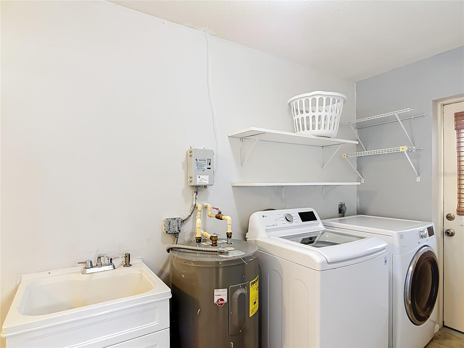 1716 Lakeside Dr #1714b Property Photo 27