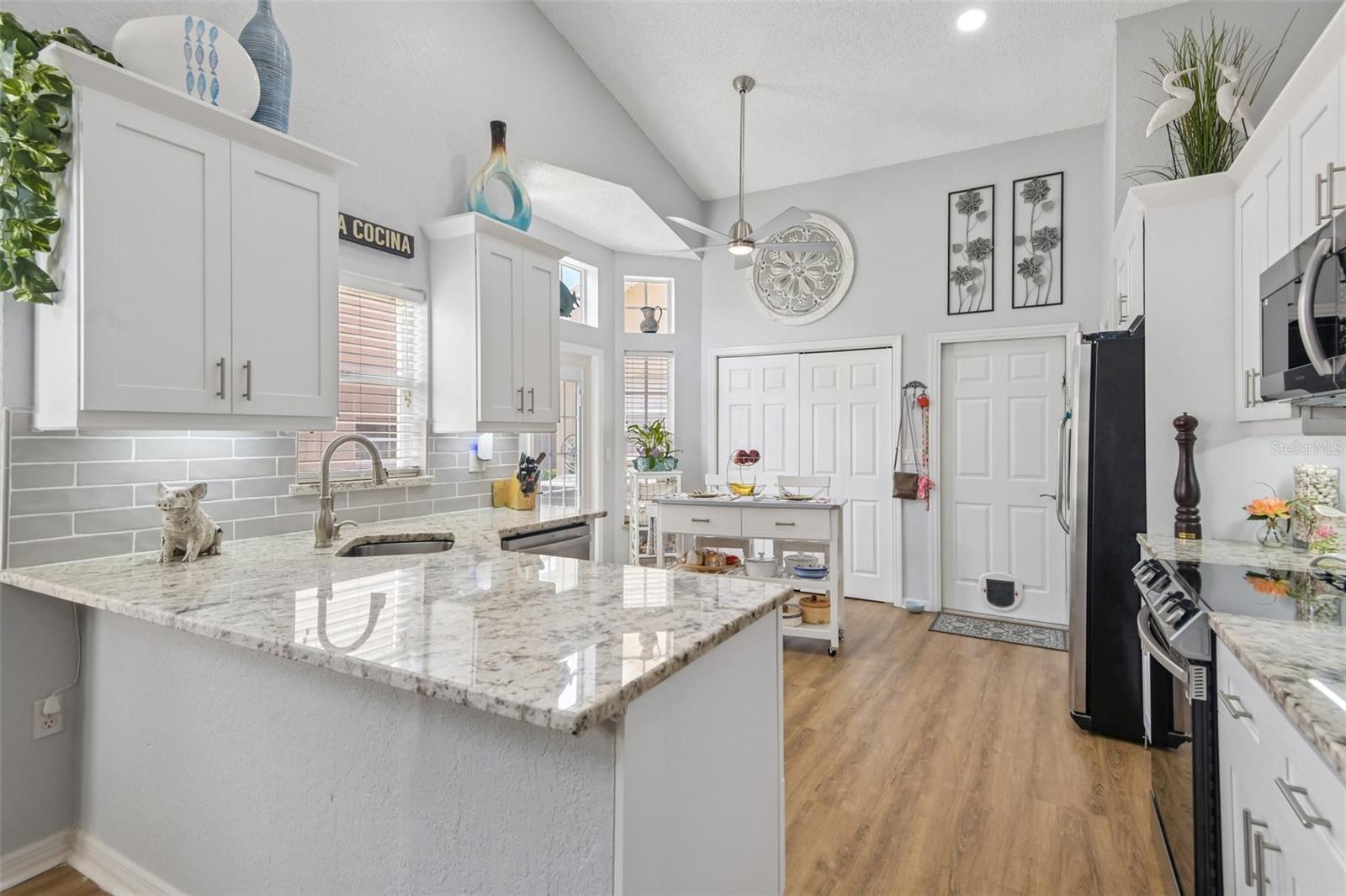 9330 New Orleans Dr Property Photo 11