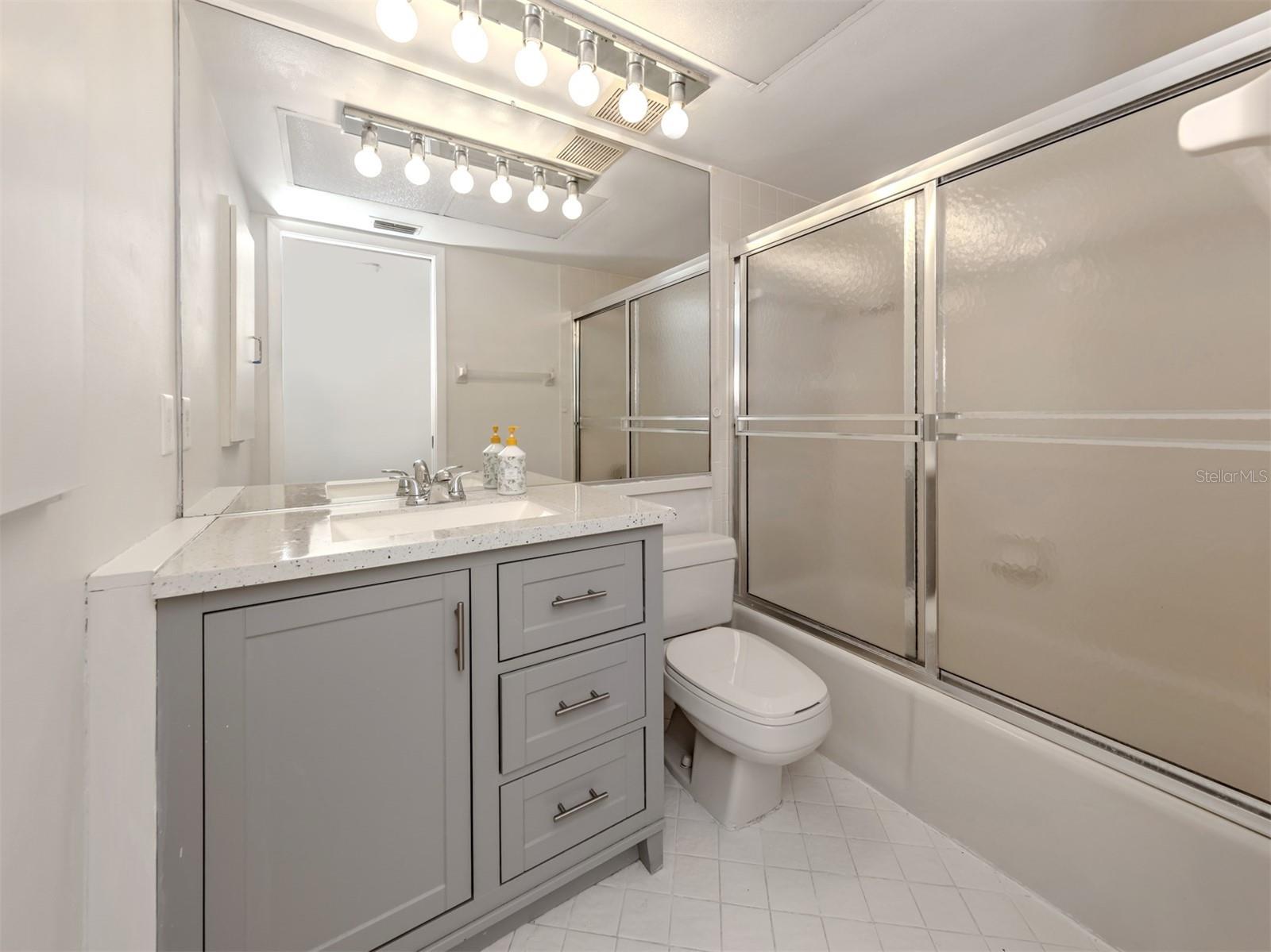 808 Capri Isles Blvd #111 Property Photo 20