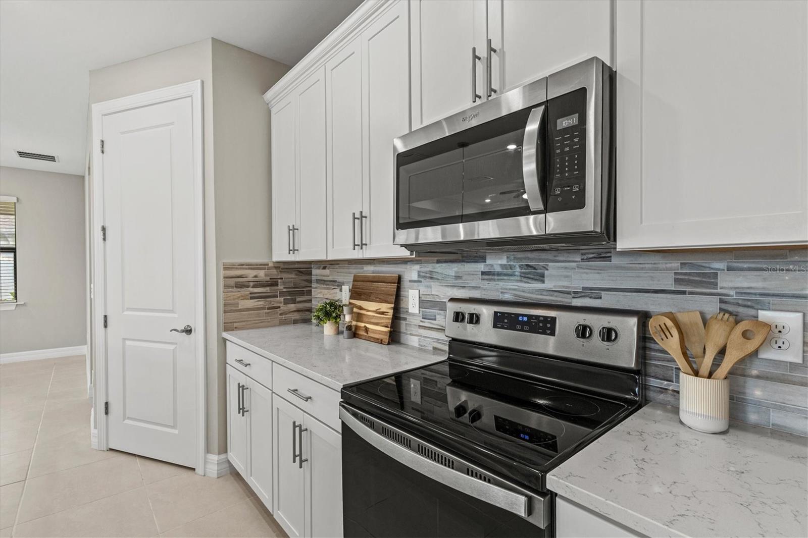 2534 Gabel Oak Dr Property Photo 8