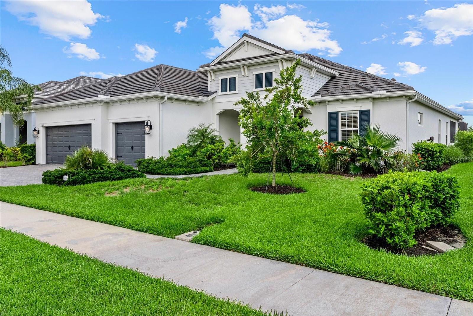 2641 Butterfly Jasmine Trl Property Photo 52