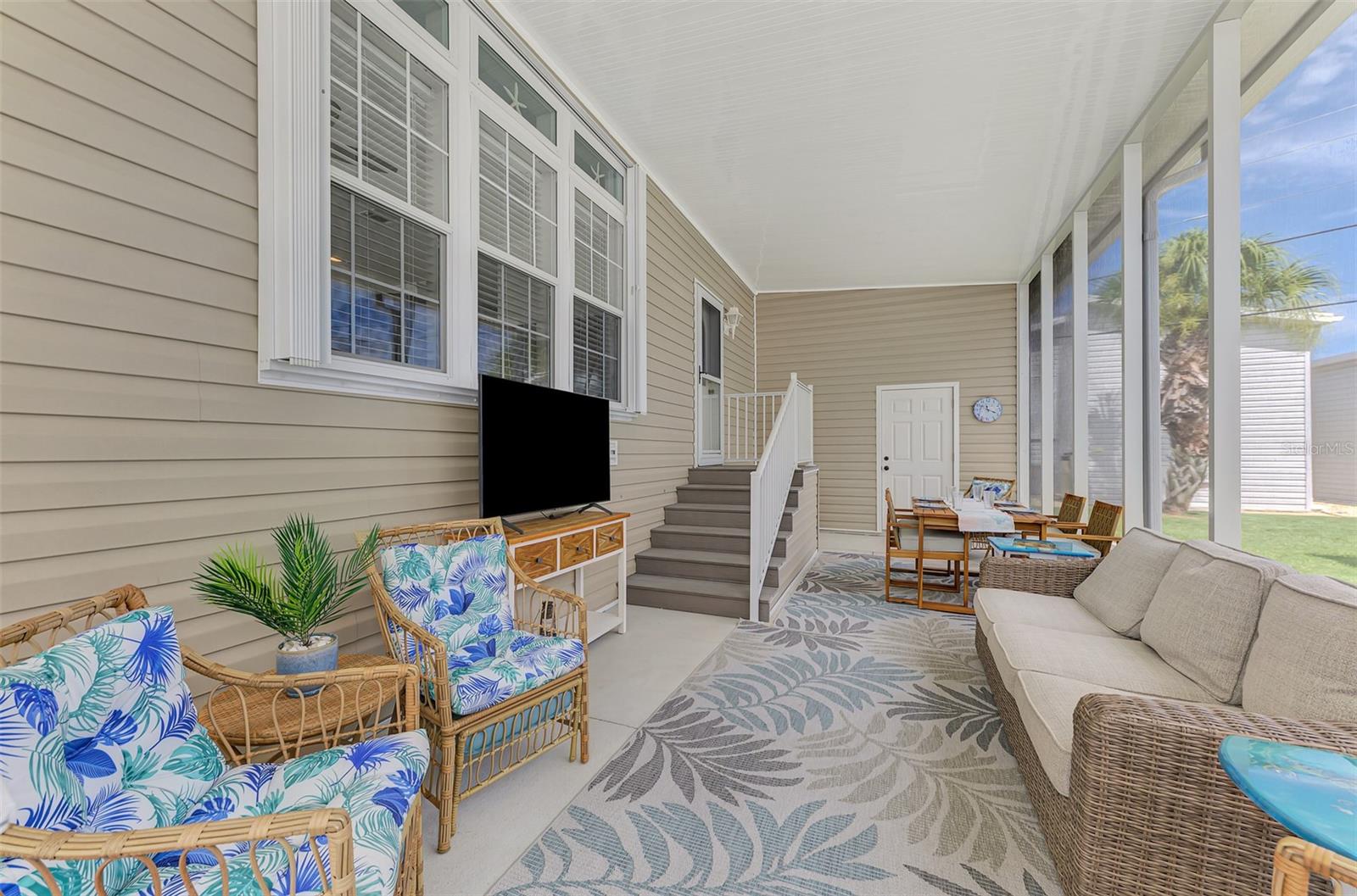 804 Turf Property Photo 3