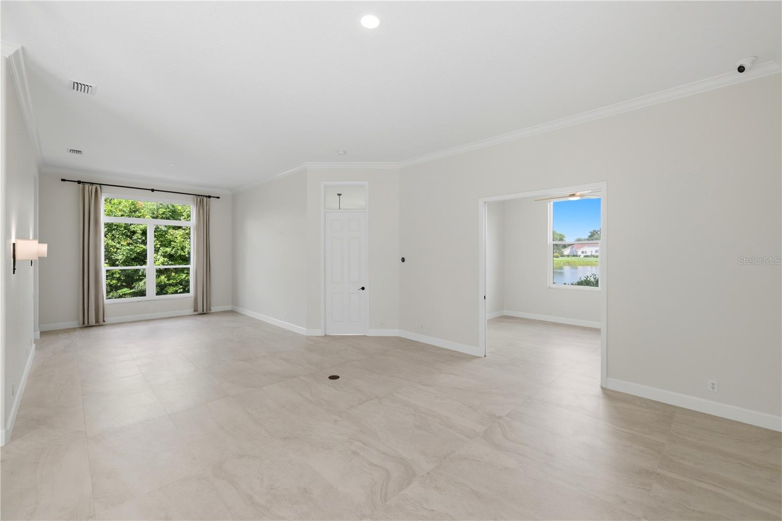 309 S Stone Briar Creek Dr Property Photo 15