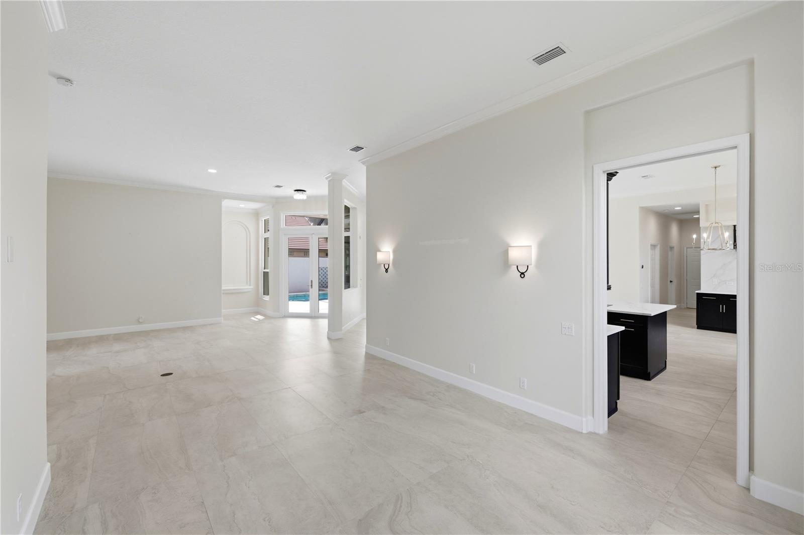 309 S Stone Briar Creek Dr Property Photo 16