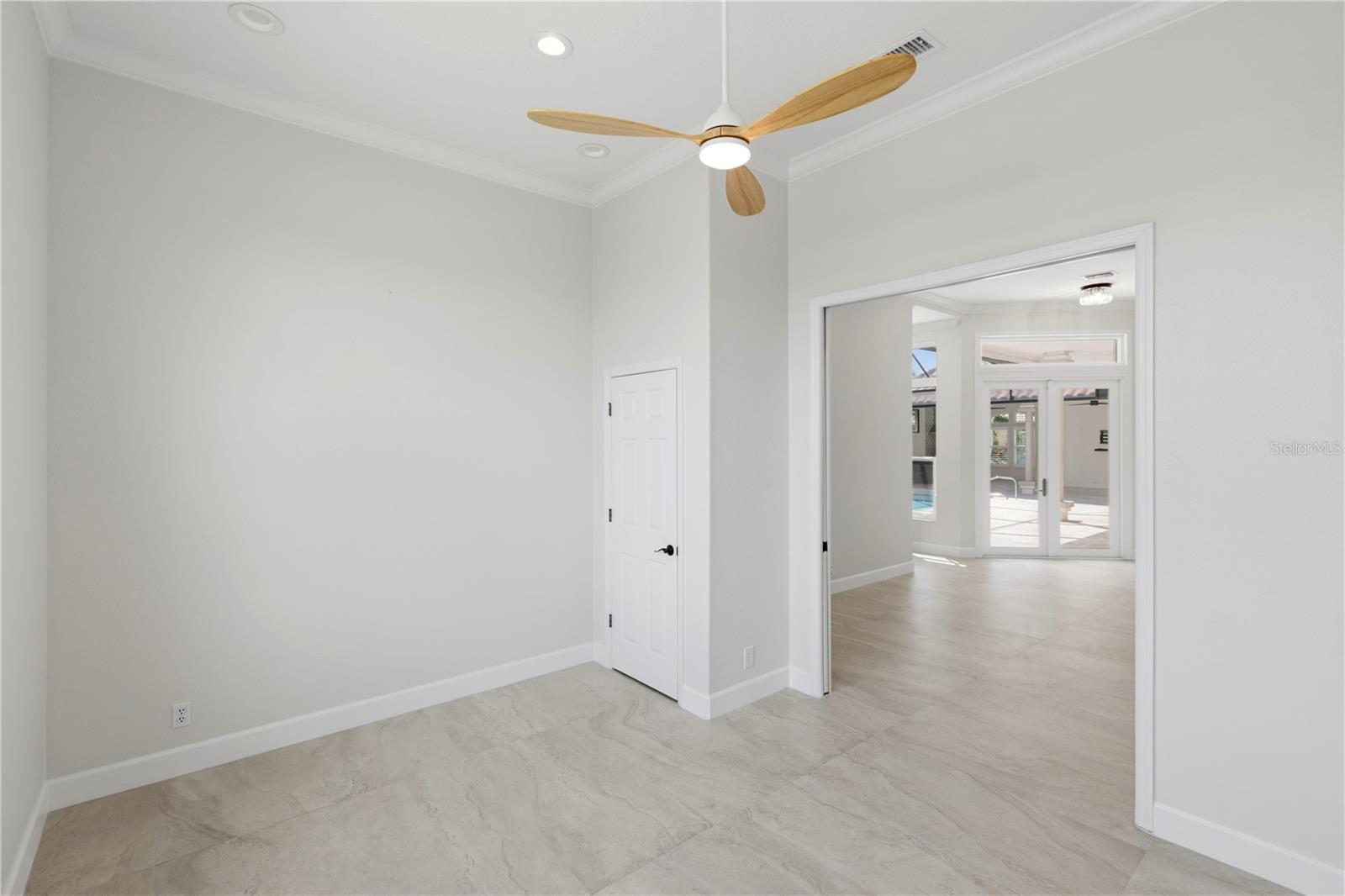 309 S Stone Briar Creek Dr Property Photo 38