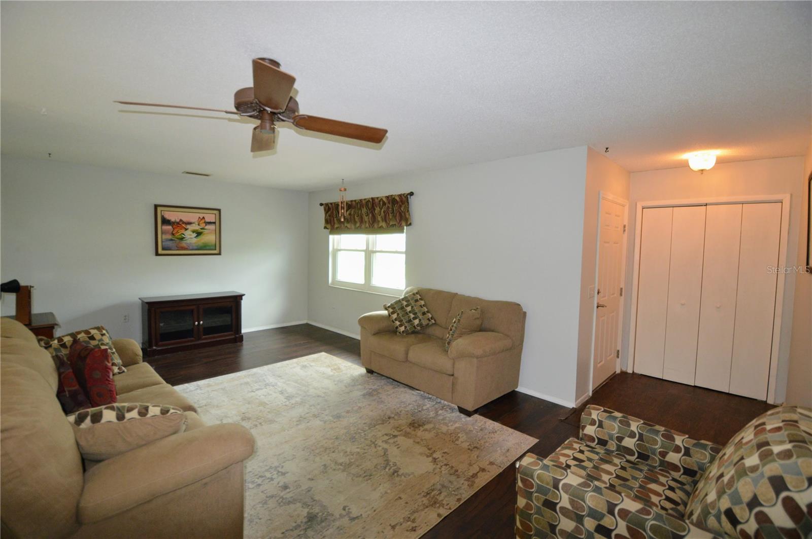 935 Kimball Rd Property Photo 4