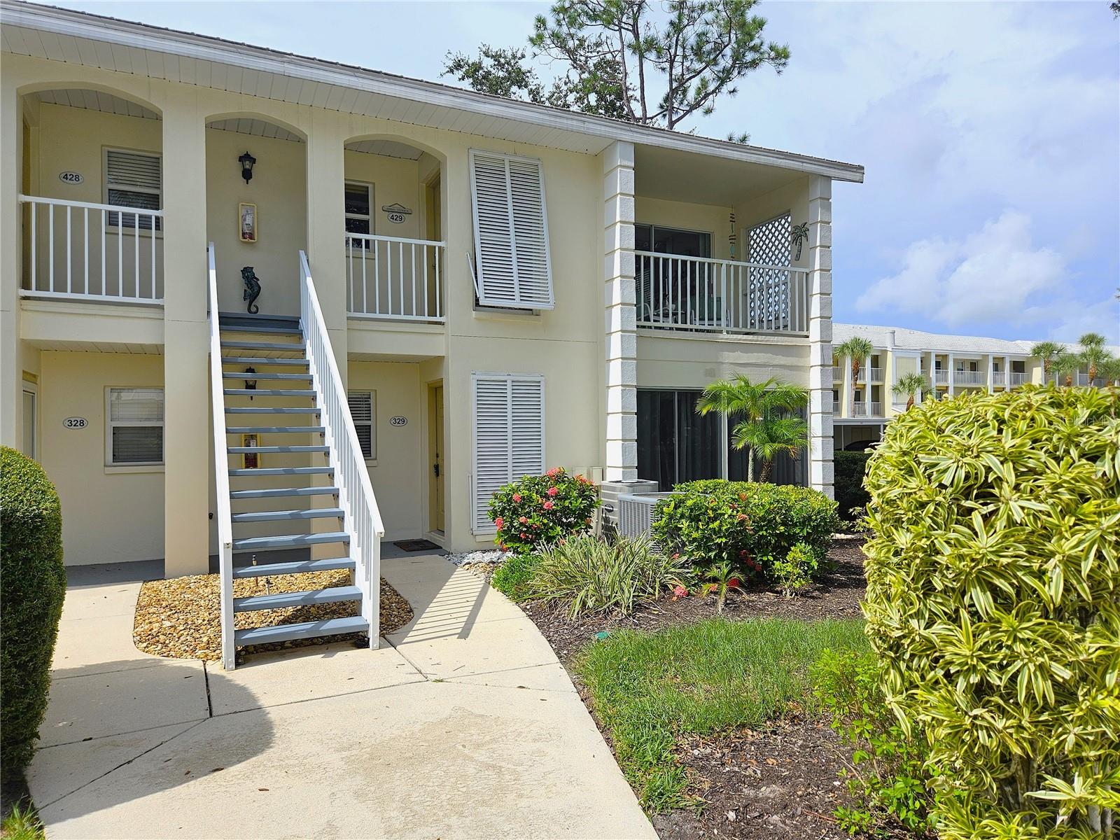 435 Cerromar Ln #329 Property Photo 1
