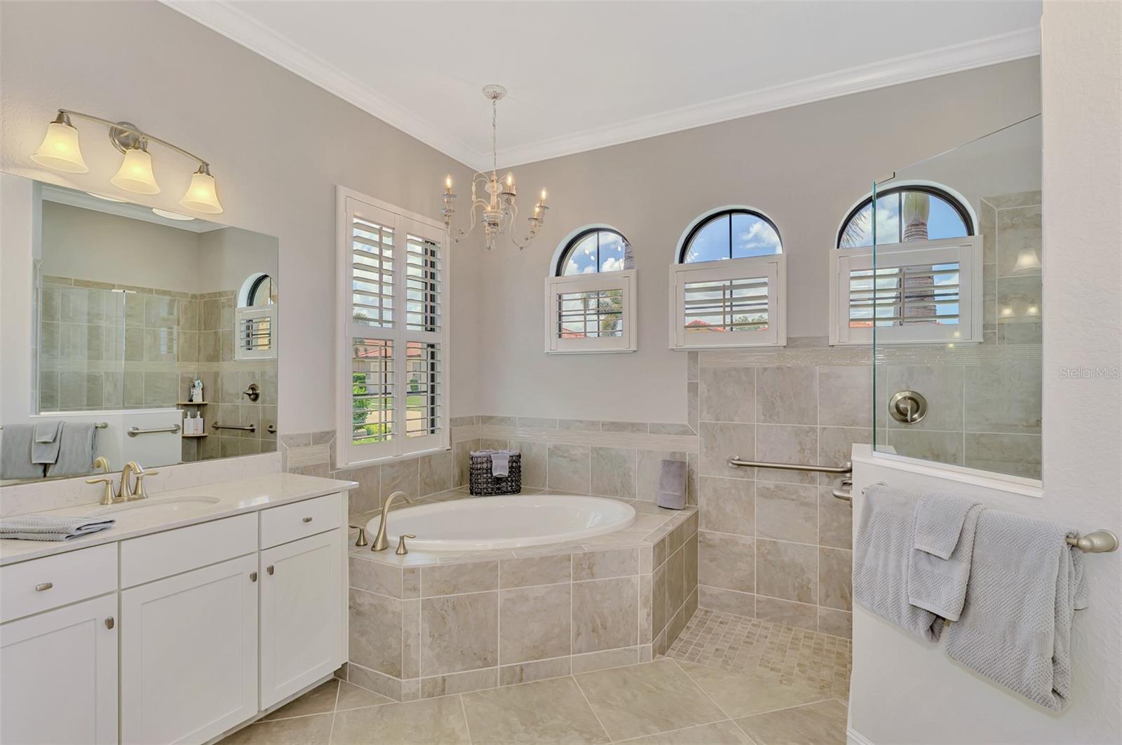 10908 Bullrush Dr Property Photo 40