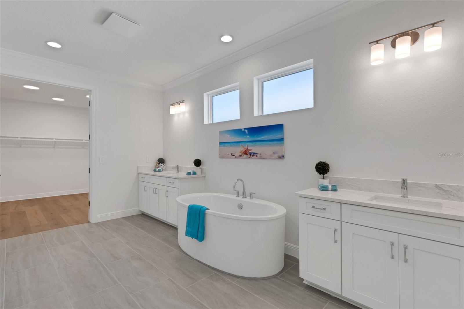 1669 Lugano Cir Property Photo 37