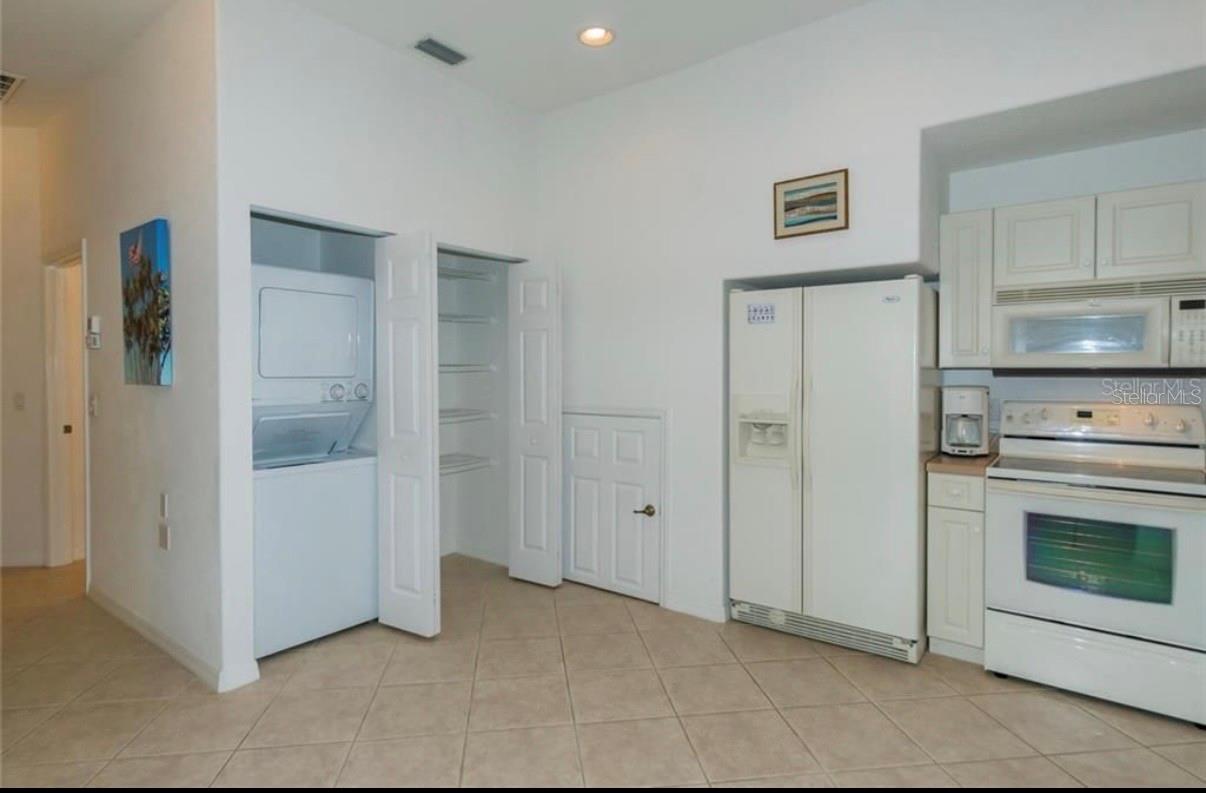 1604 Triano Cir #1604 Property Photo 4