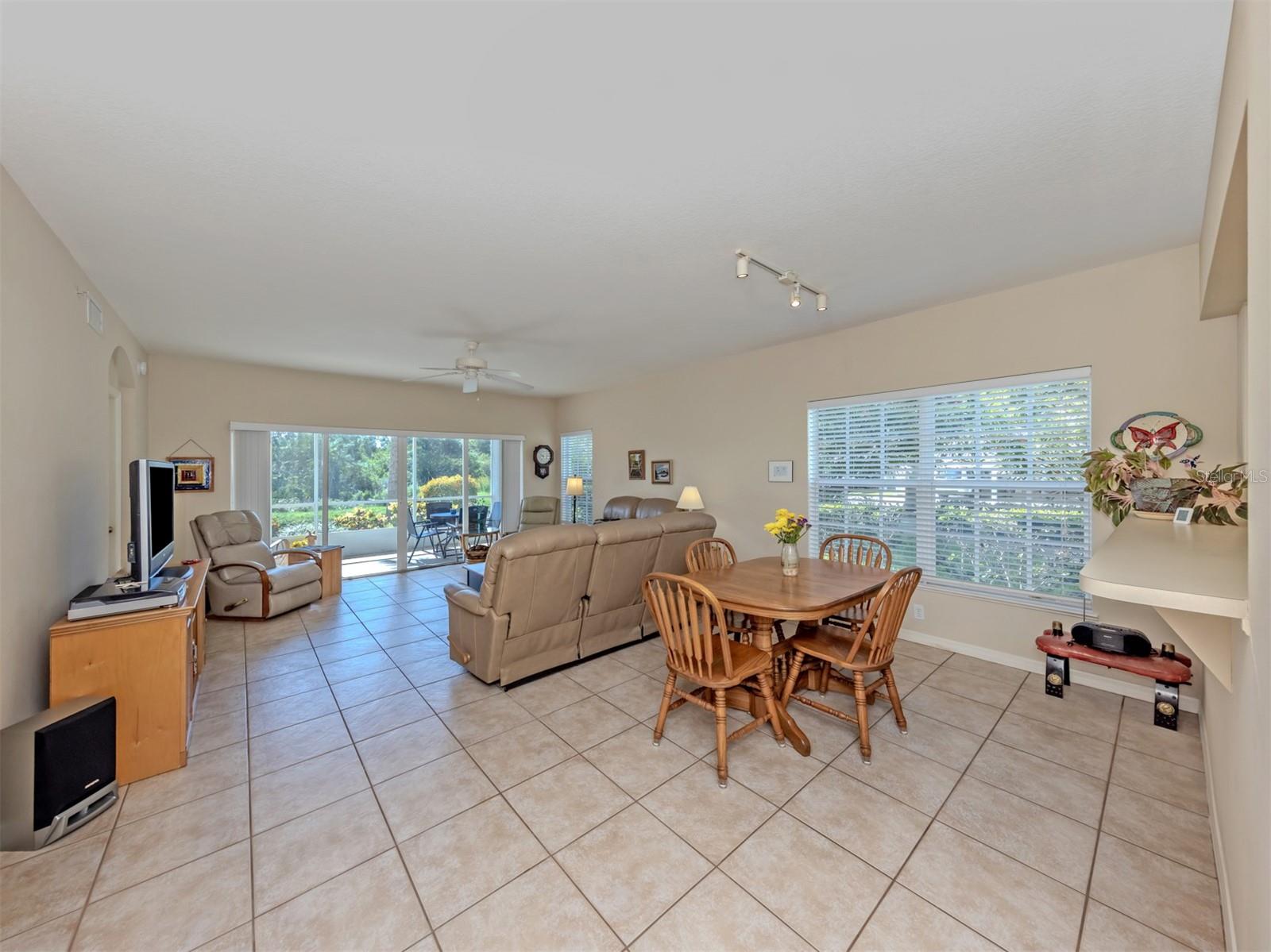 872 Saranac Lake Dr #106 Property Photo 12