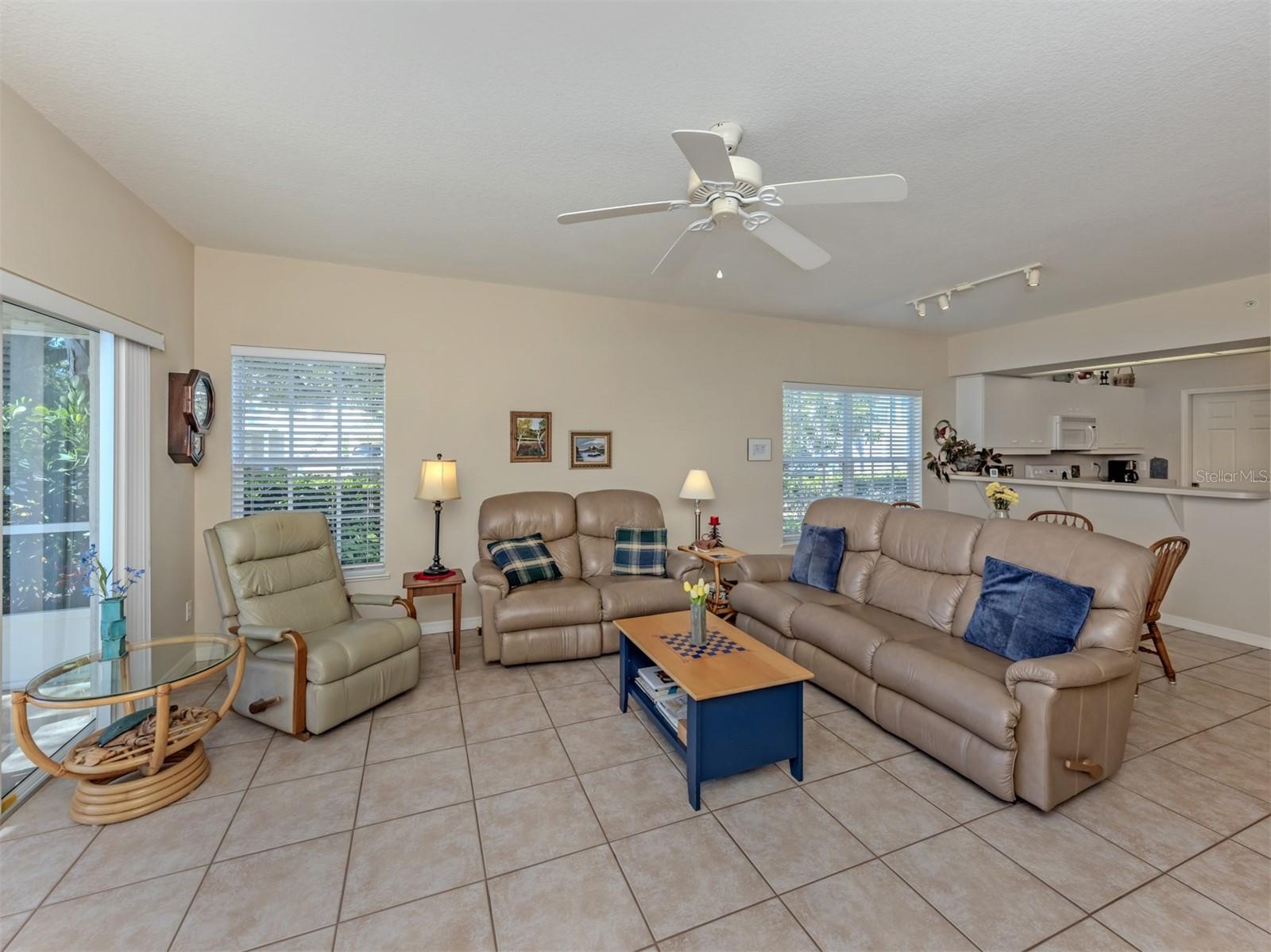 872 Saranac Lake Dr #106 Property Photo 14