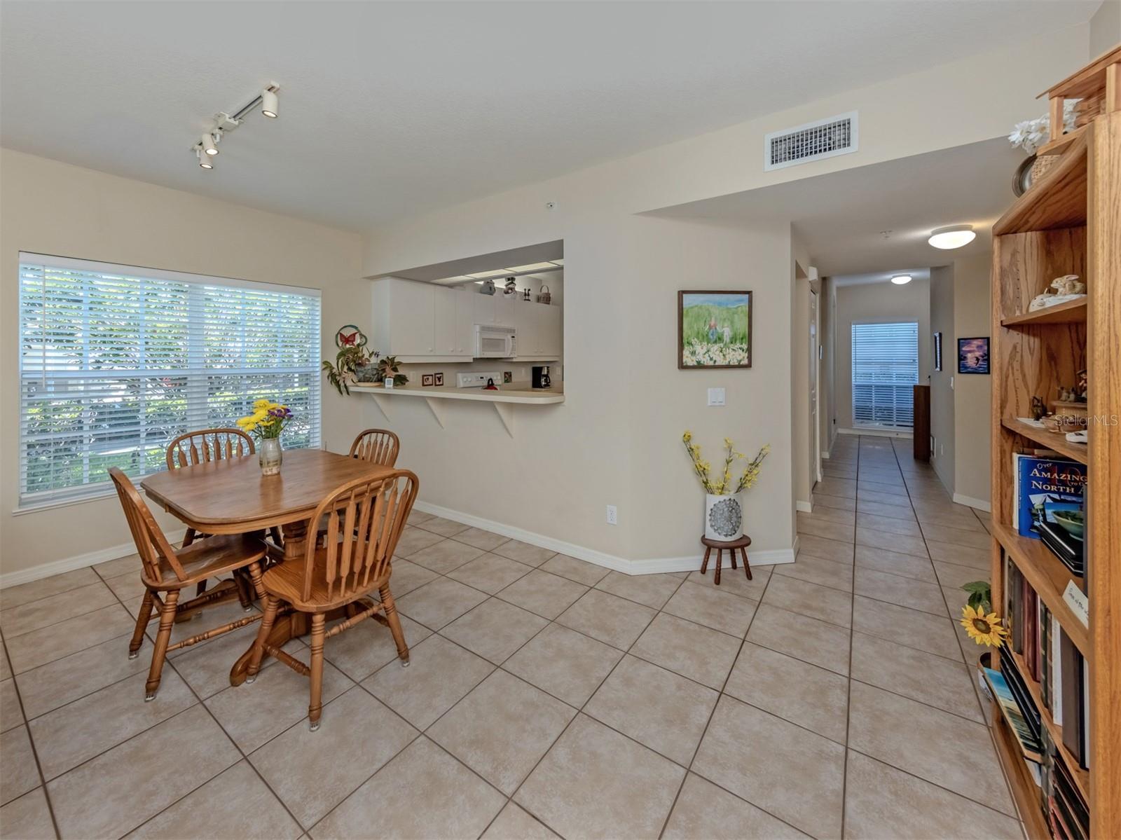 872 Saranac Lake Dr #106 Property Photo 16