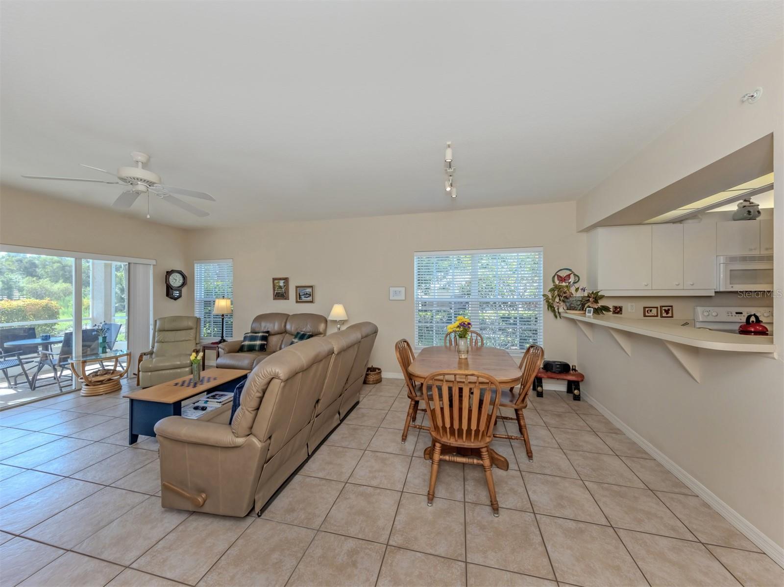 872 Saranac Lake Dr #106 Property Photo 17