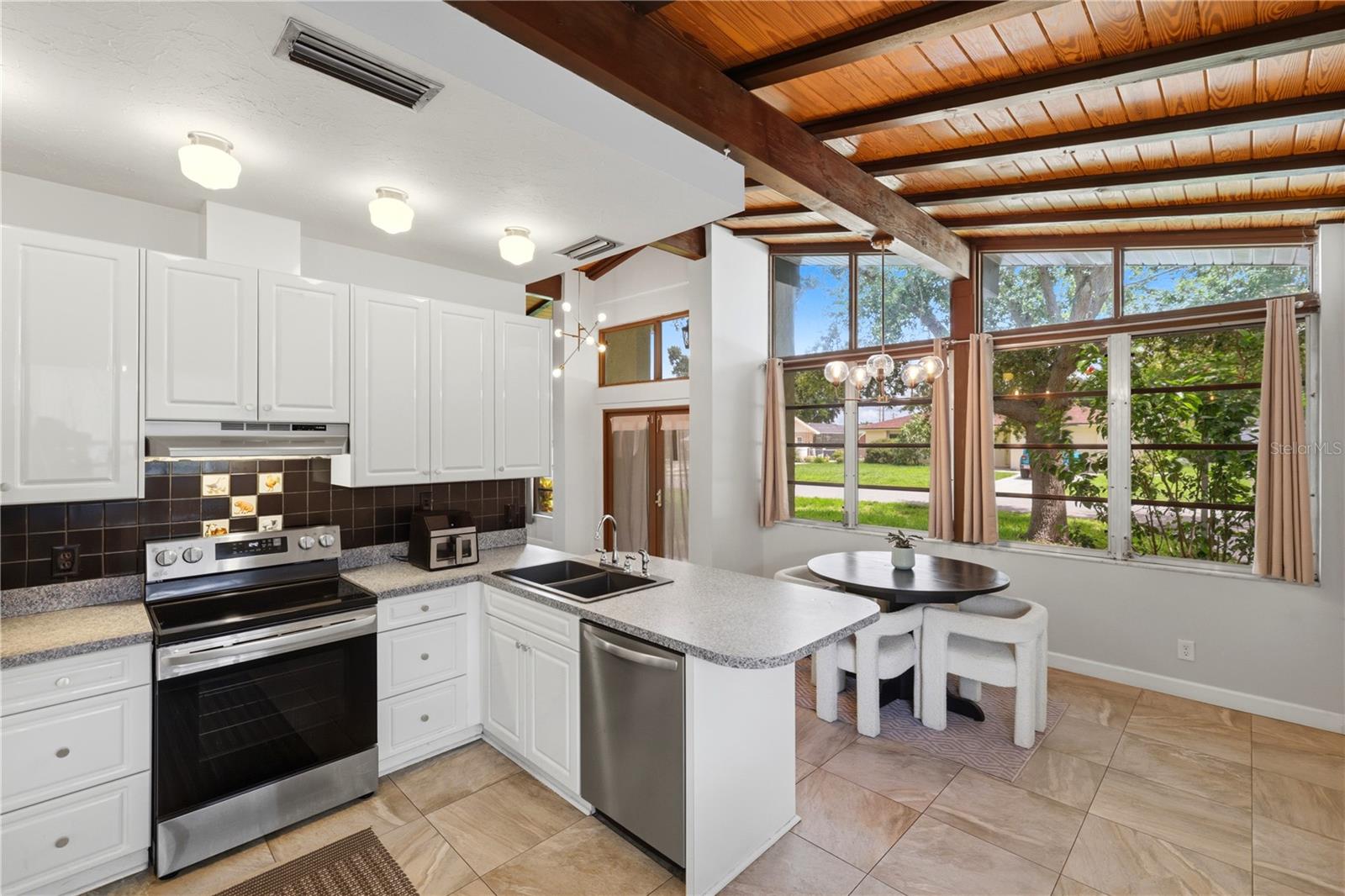 4232 Pandora Rd Property Photo 16
