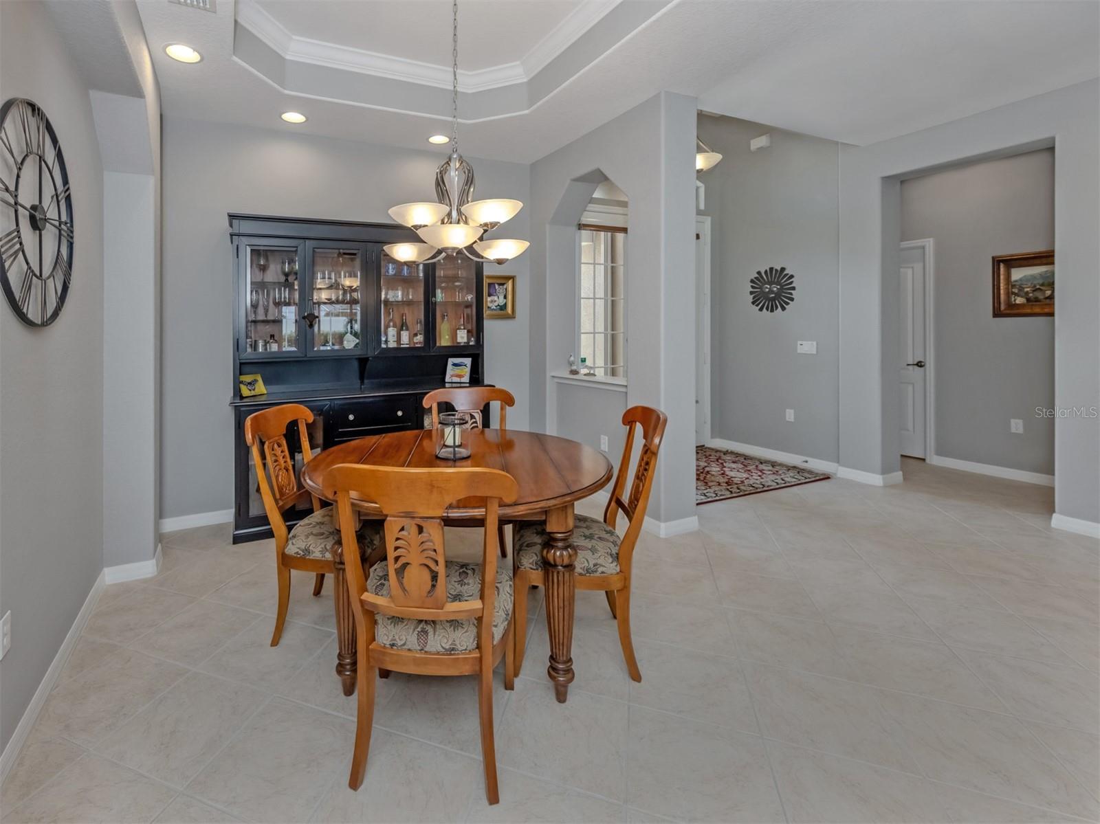 728 Serata St Property Photo 10