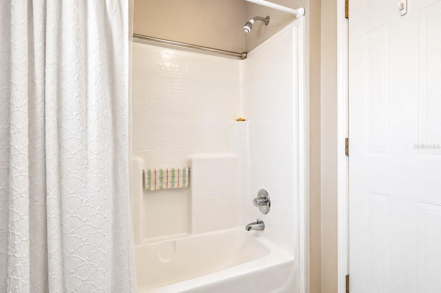 8320 Riverside Dr #51b Property Photo 12