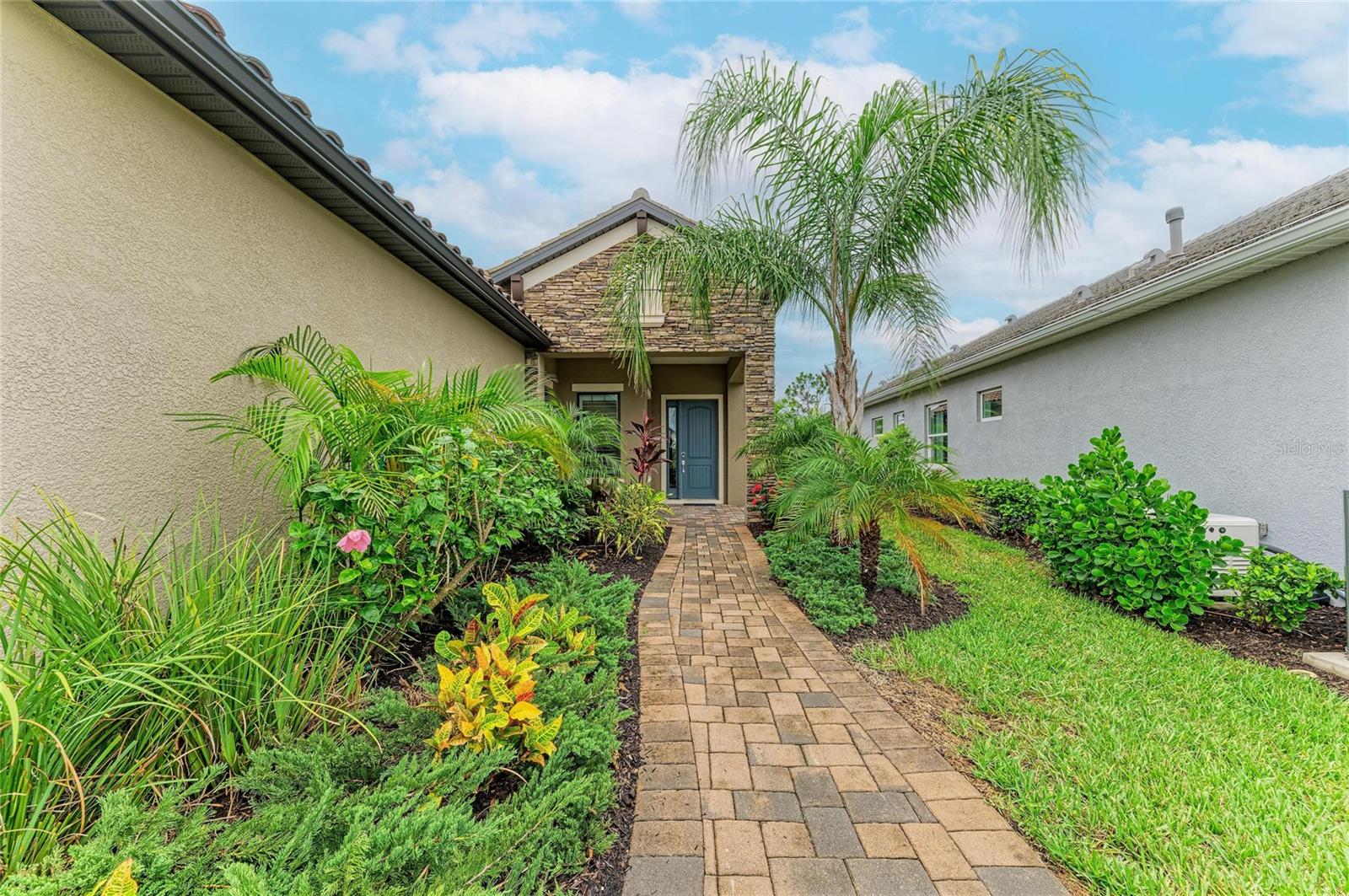 10913 Trevino St Property Photo 3