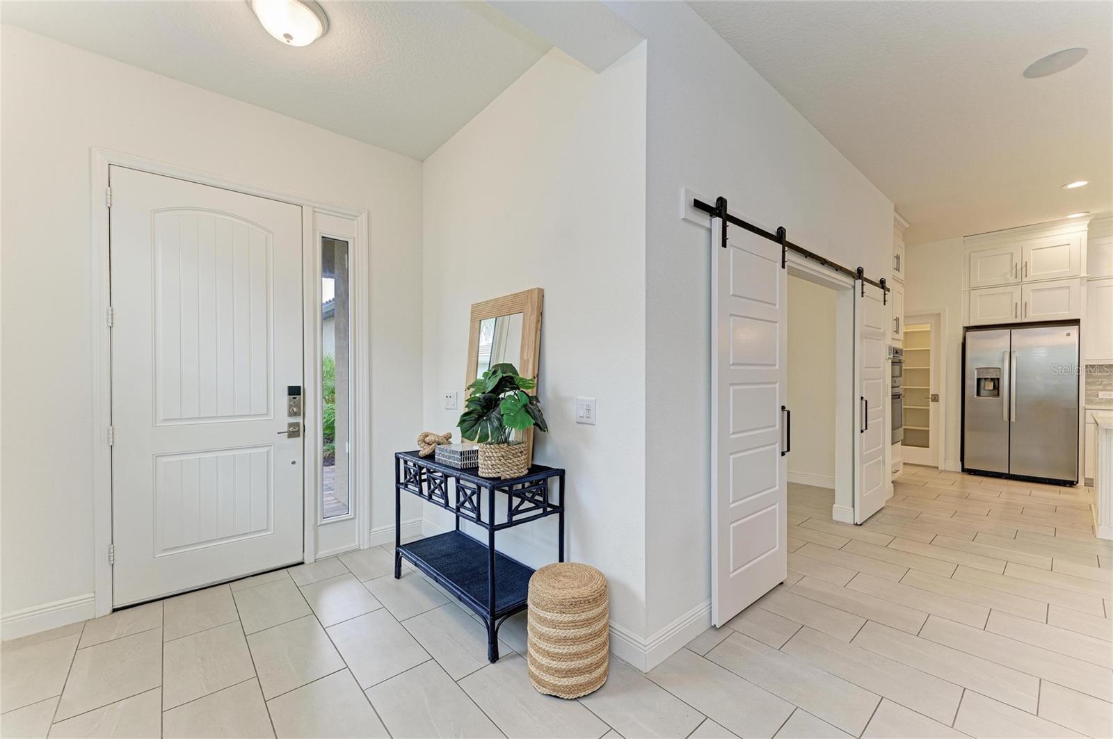 10913 Trevino St Property Photo 6
