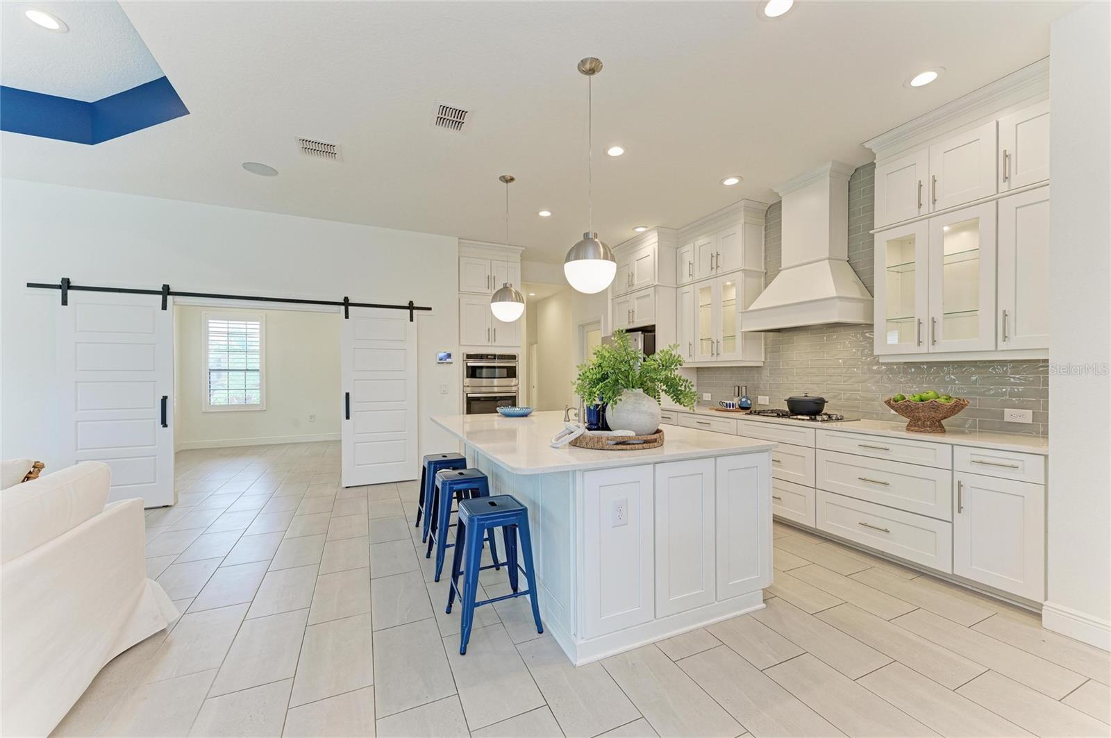 10913 Trevino St Property Photo 10