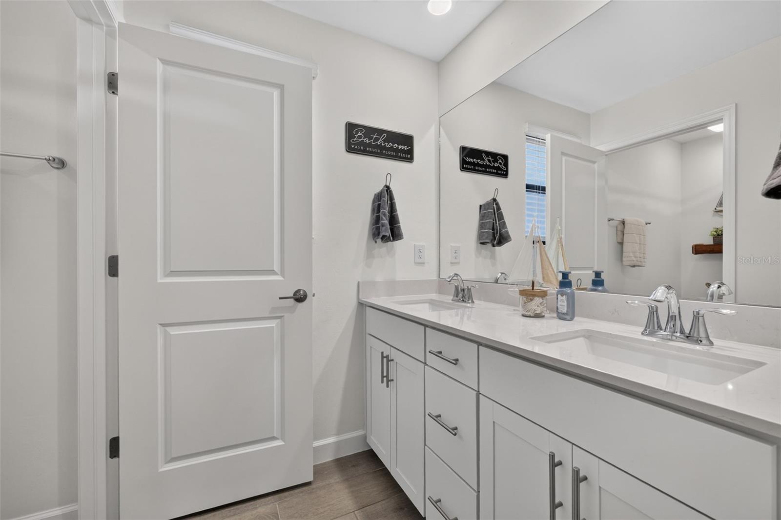 15008 Misty Water Xing Property Photo 42
